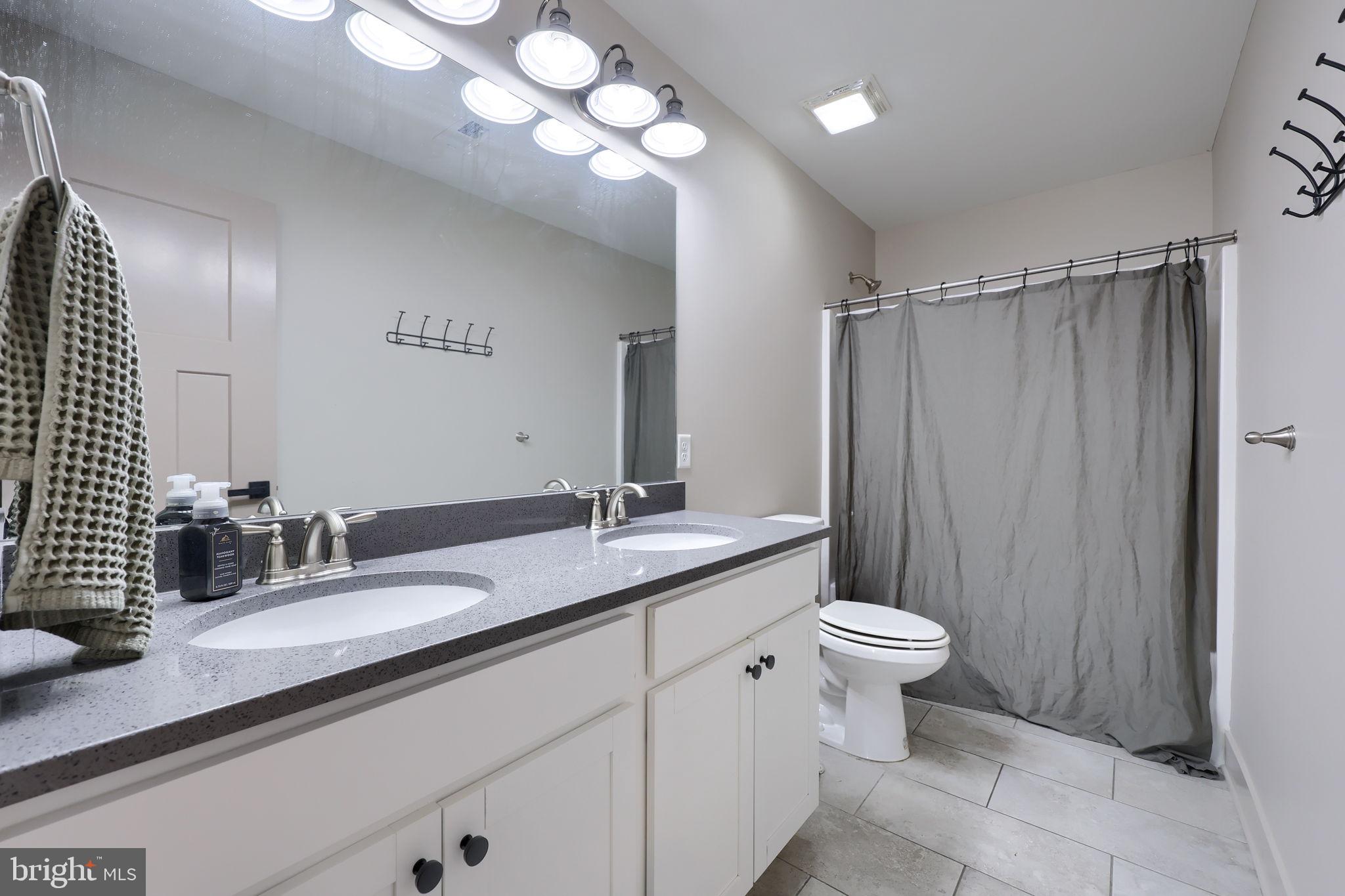 MAJESTIC RIDGE - Residential