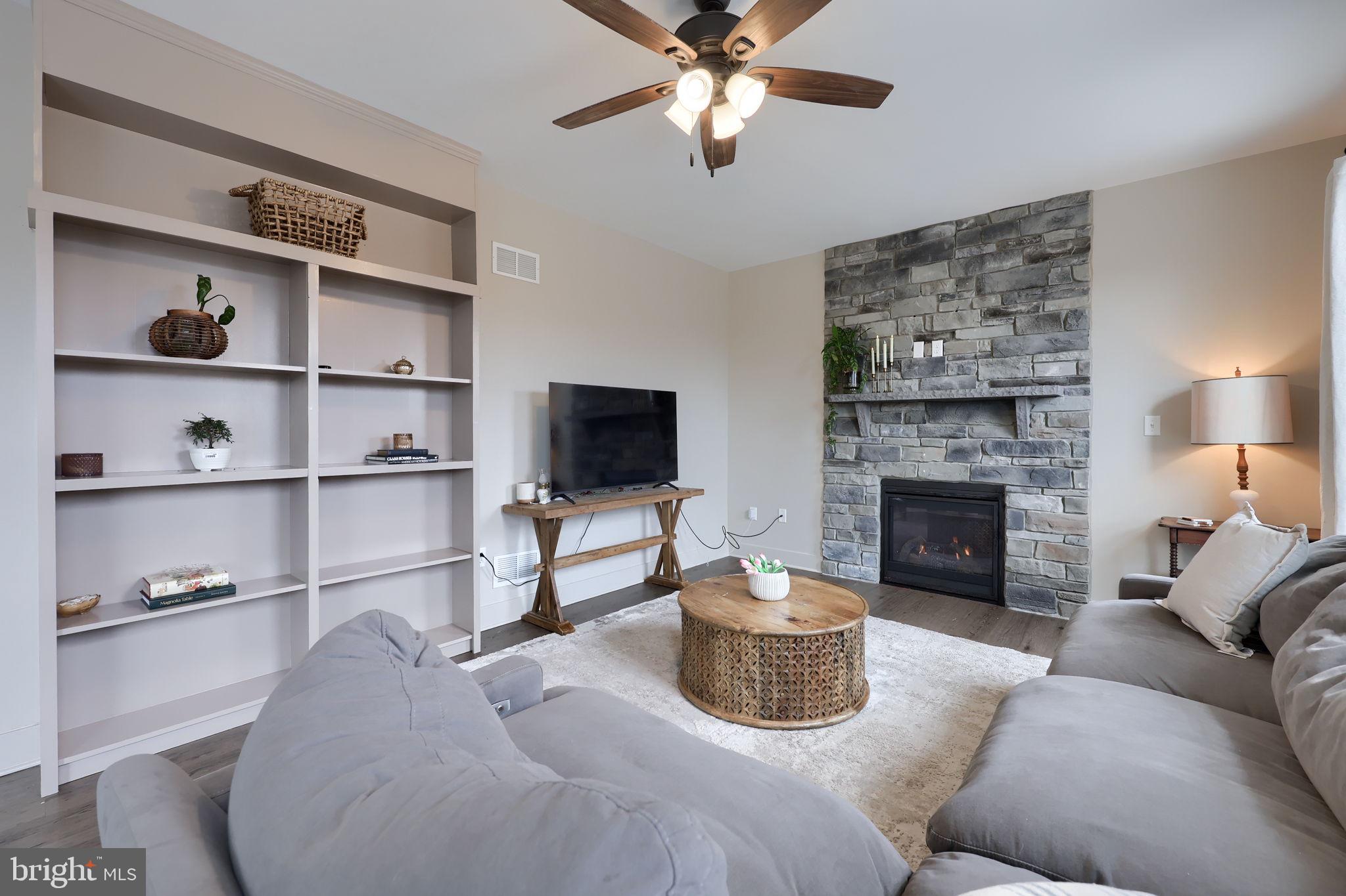 MAJESTIC RIDGE - Residential