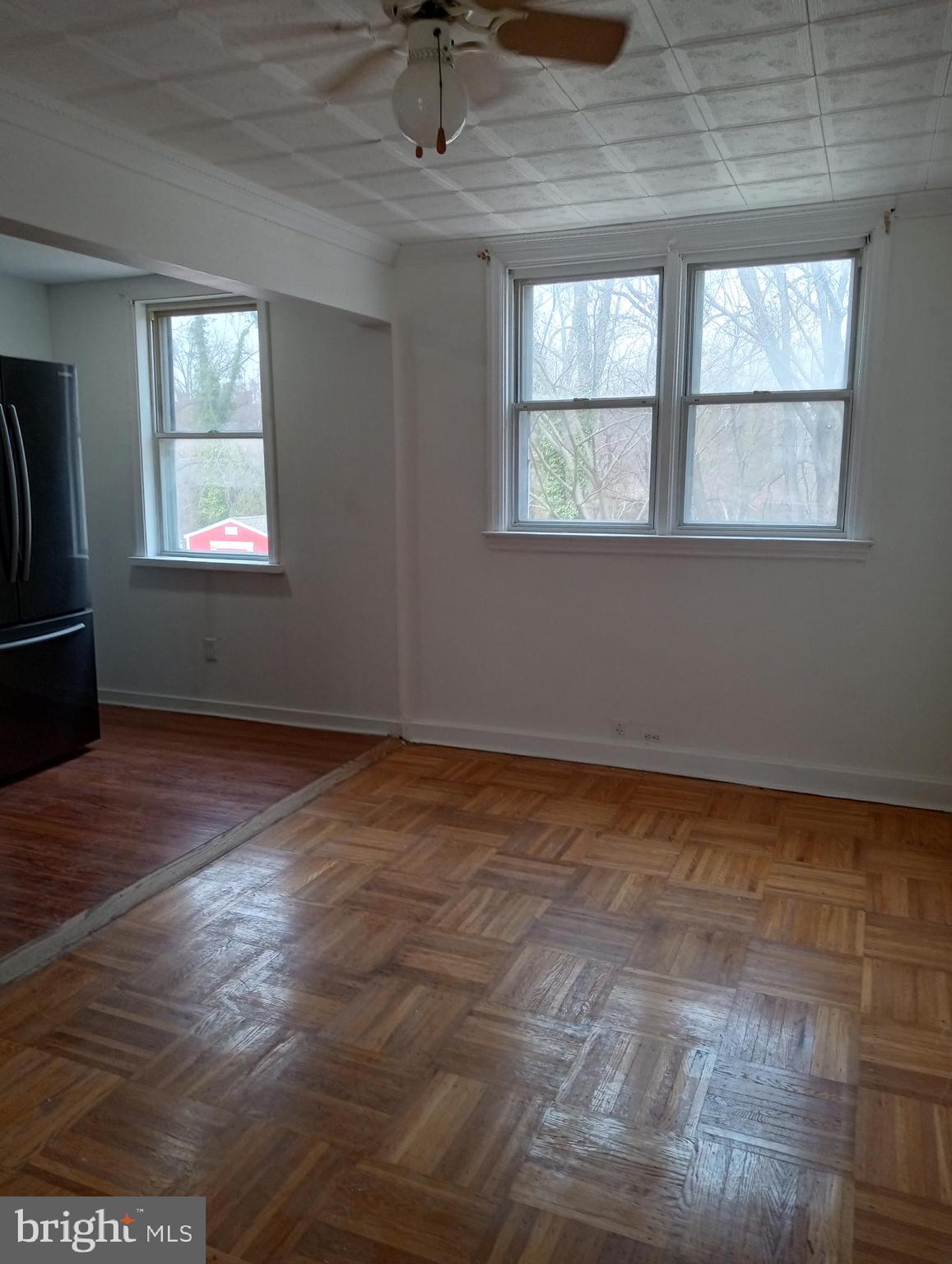 LANSDOWNE PARK - Residential