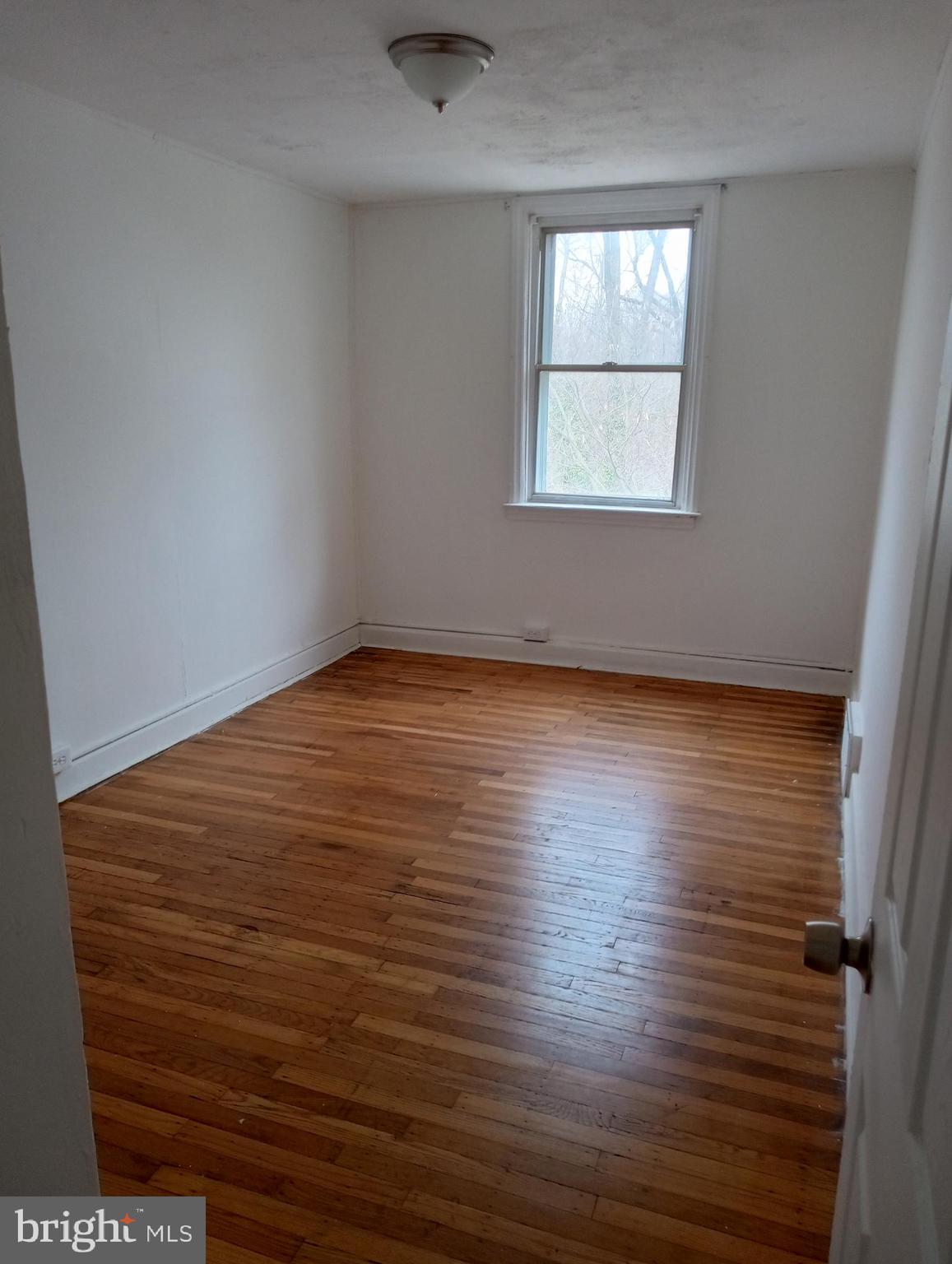 LANSDOWNE PARK - Residential