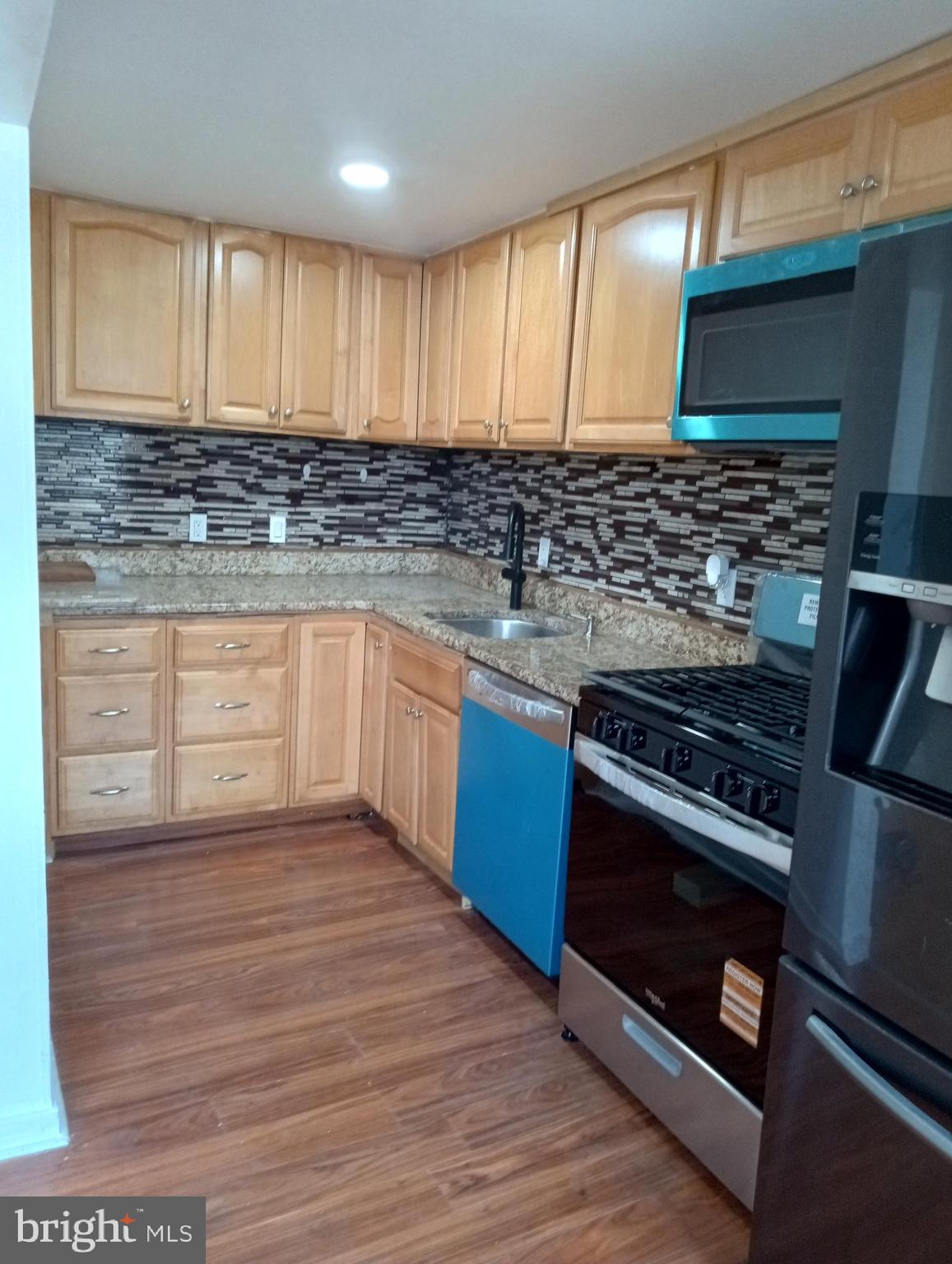 LANSDOWNE PARK - Residential