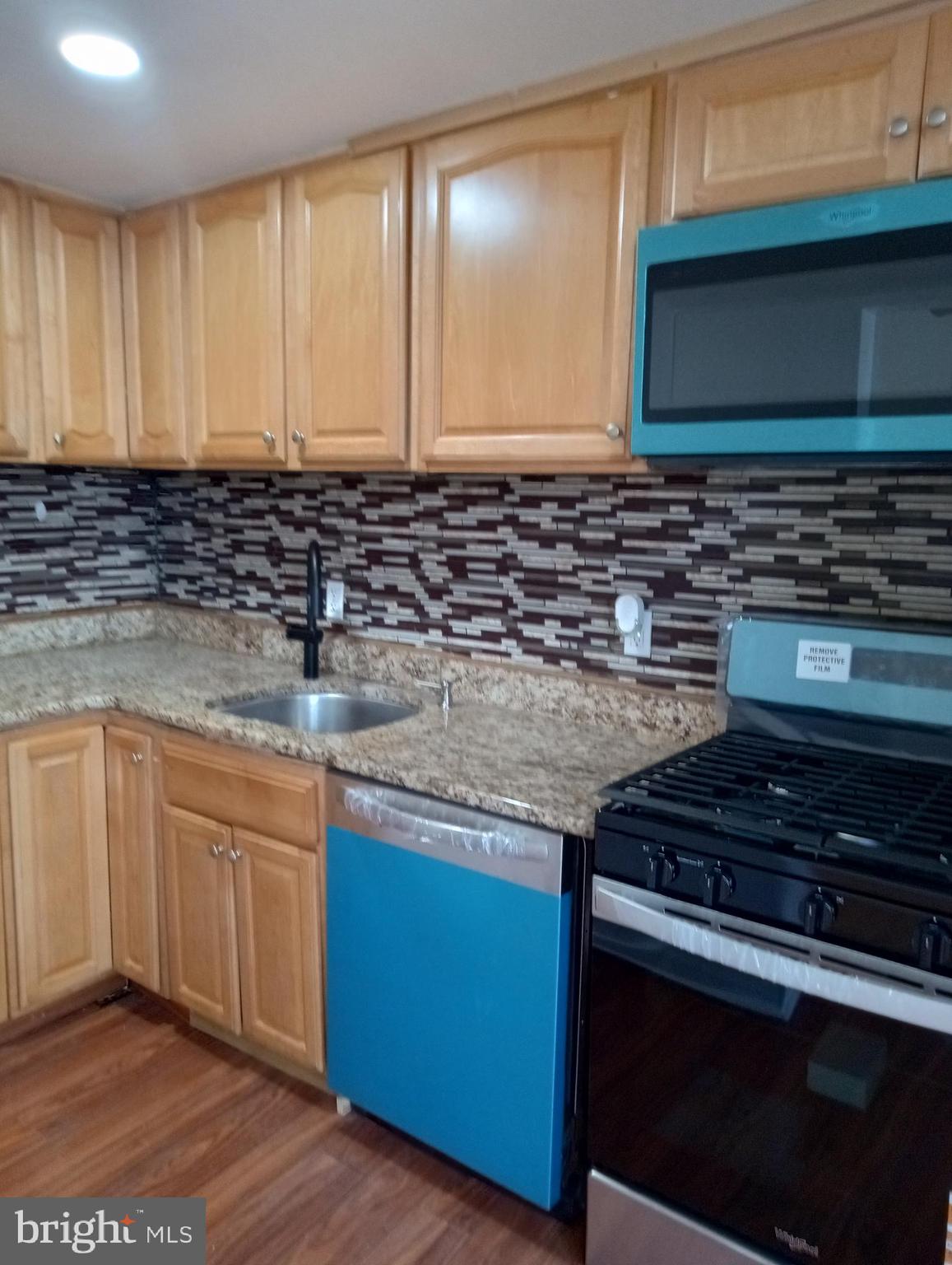 LANSDOWNE PARK - Residential