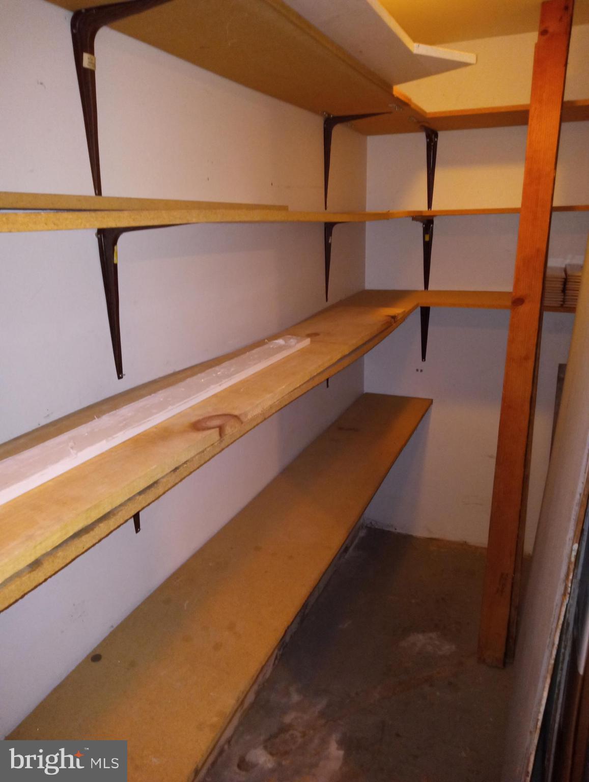 LANSDOWNE PARK - Residential