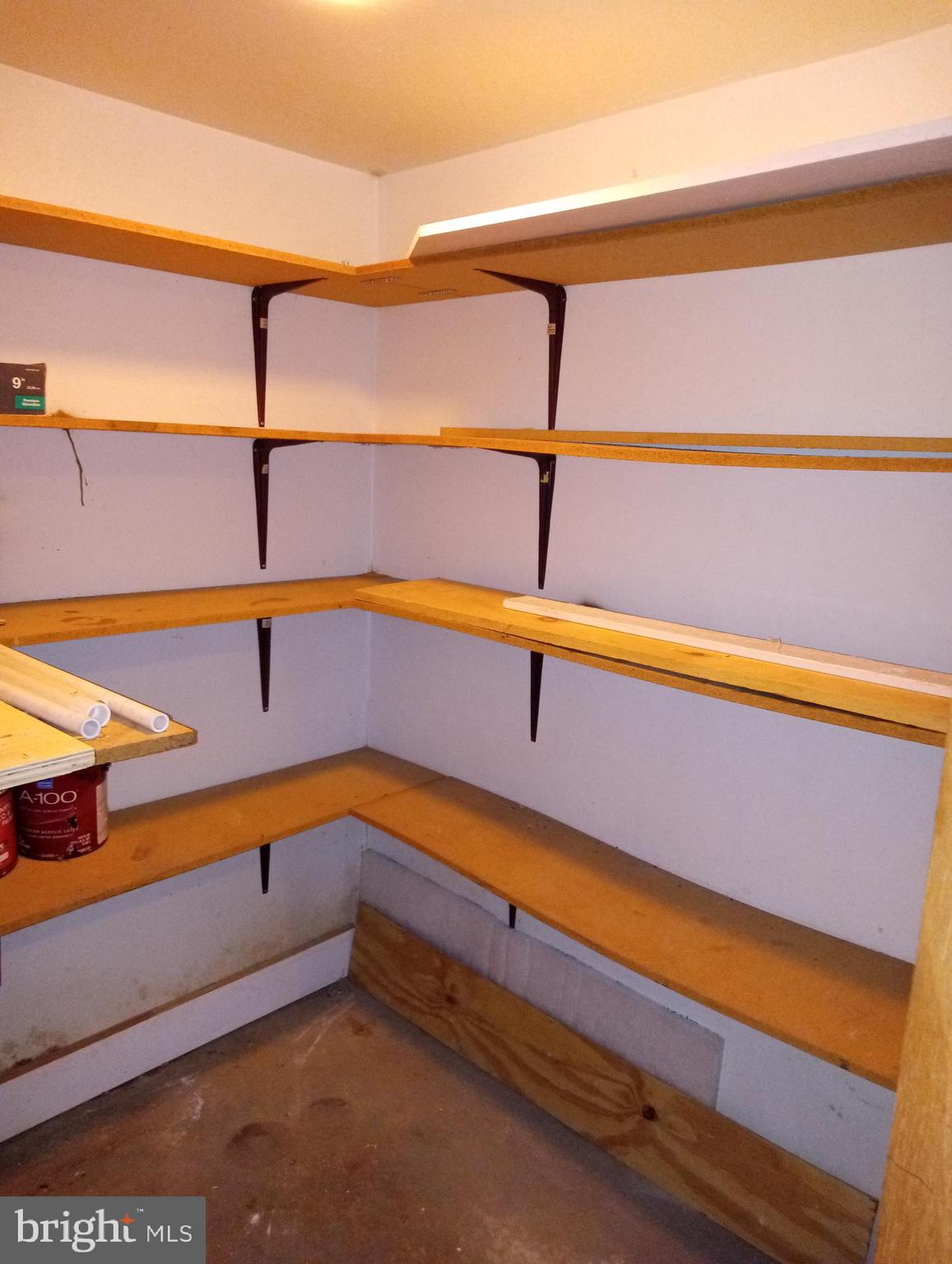 LANSDOWNE PARK - Residential