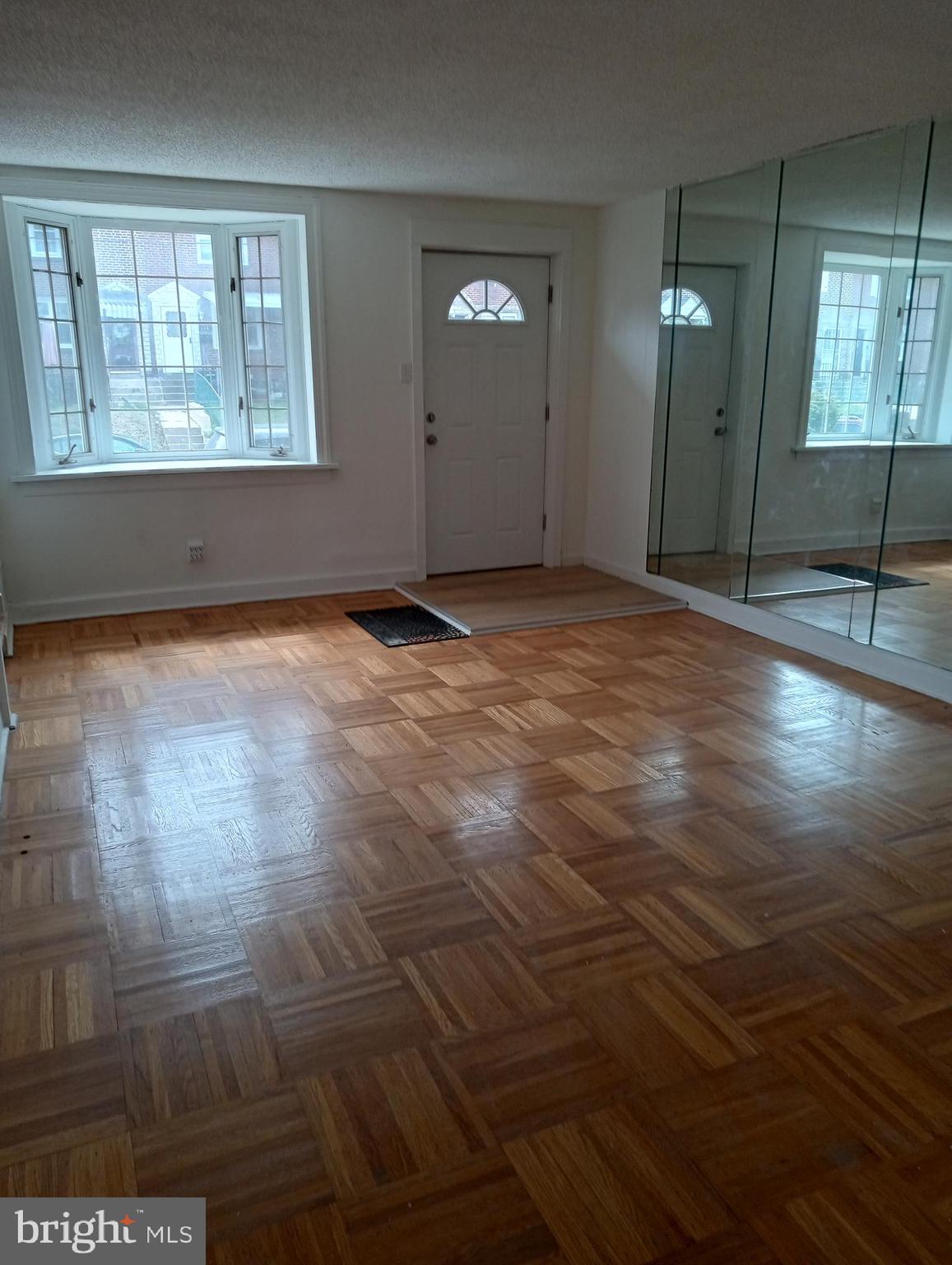 LANSDOWNE PARK - Residential