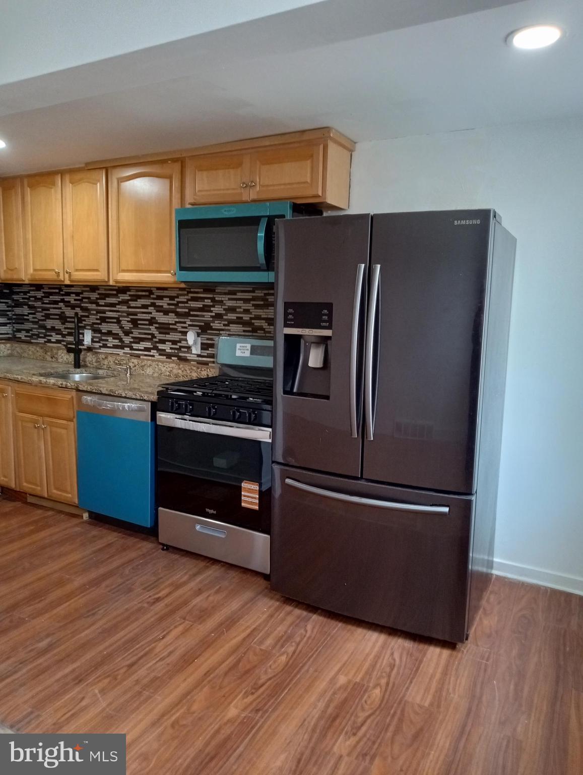 LANSDOWNE PARK - Residential