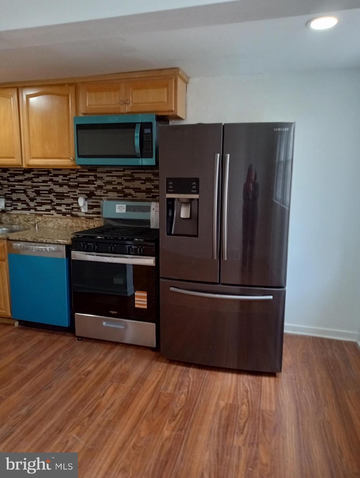 LANSDOWNE PARK - Residential