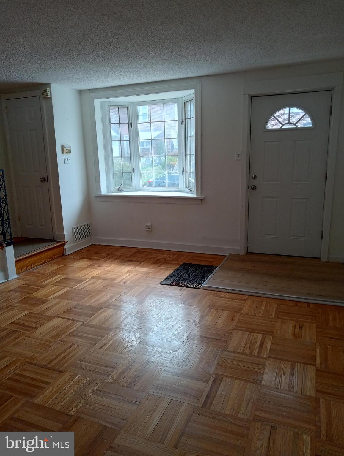 LANSDOWNE PARK - Residential