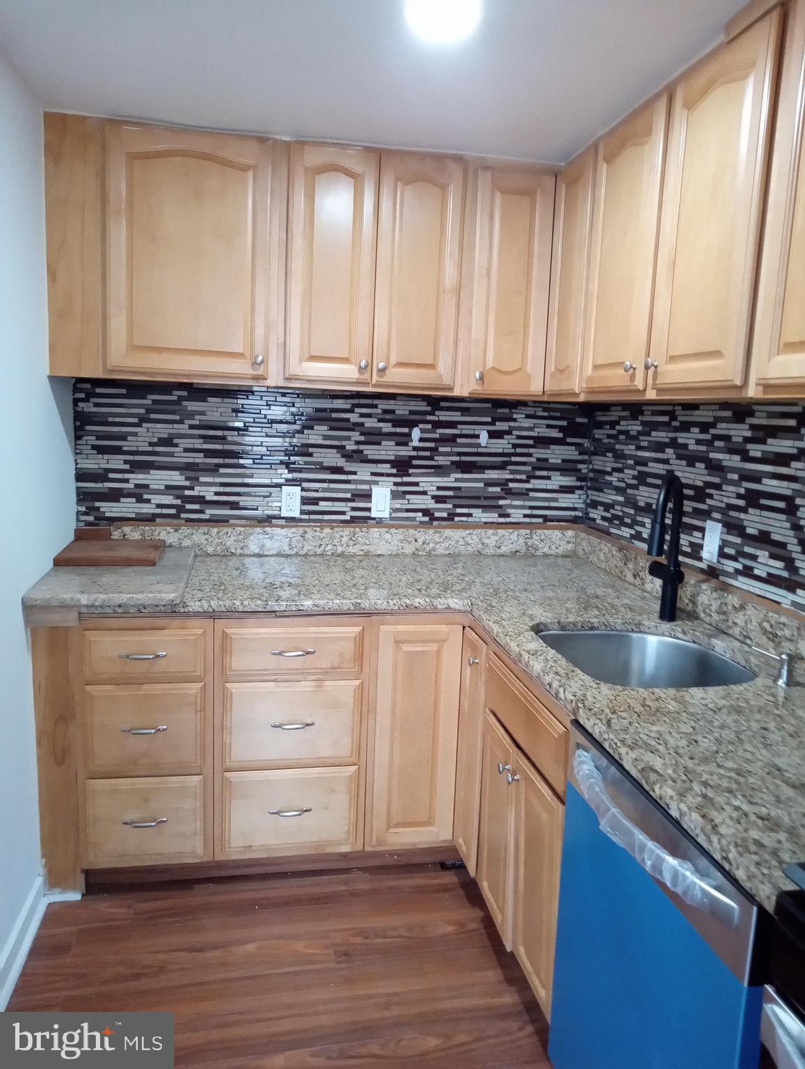 LANSDOWNE PARK - Residential