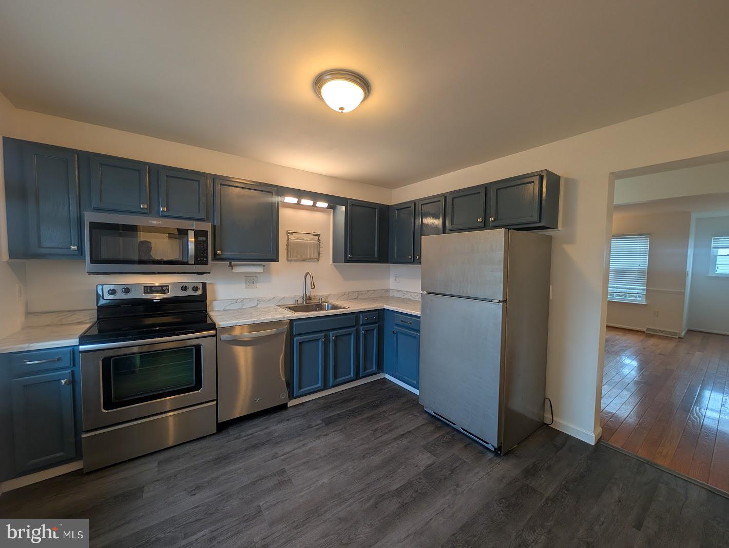 WALNUT VILLAS - Residential