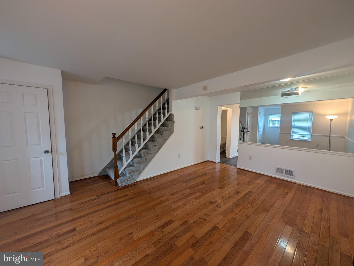 WALNUT VILLAS - Residential