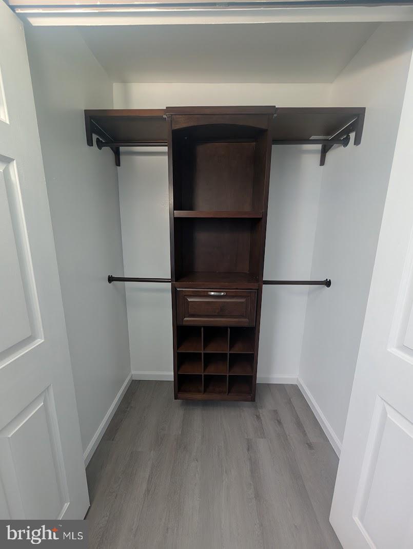 WALNUT VILLAS - Residential