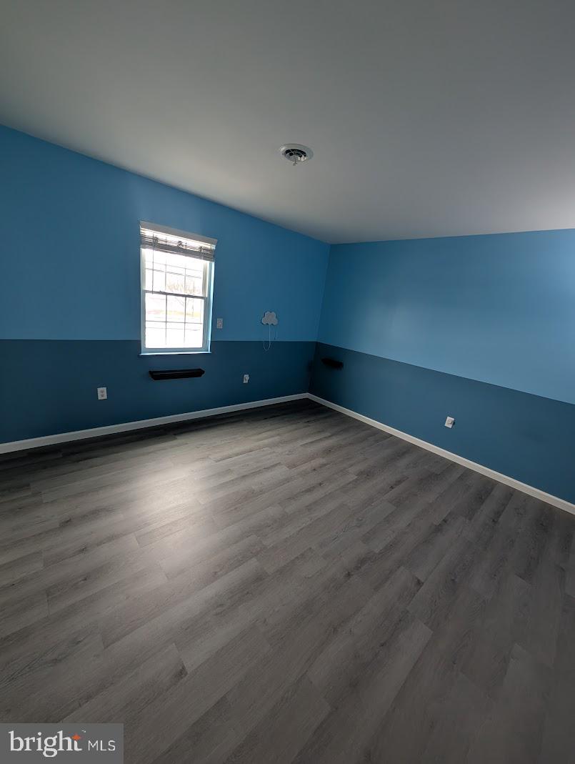 WALNUT VILLAS - Residential