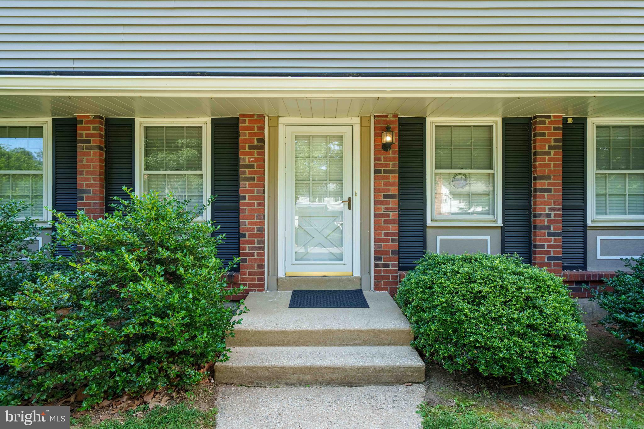 5406 CRESTLINE ROAD