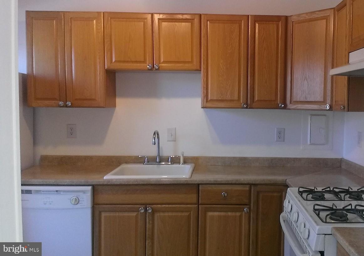 WESTCHESTER PARK - Residential Lease