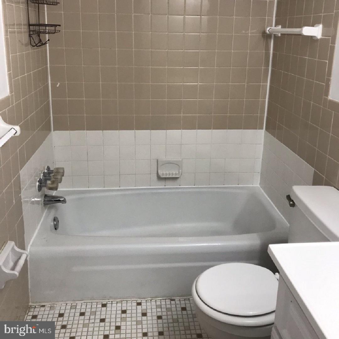 WESTCHESTER PARK - Residential Lease