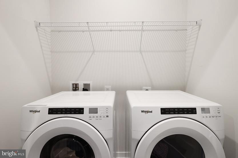 METRO WALK AT MOOREFIELD STATION - Residential Lease