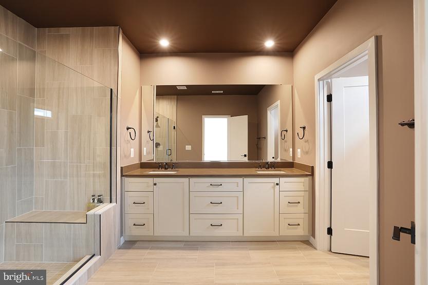 METRO WALK AT MOOREFIELD STATION - Residential Lease