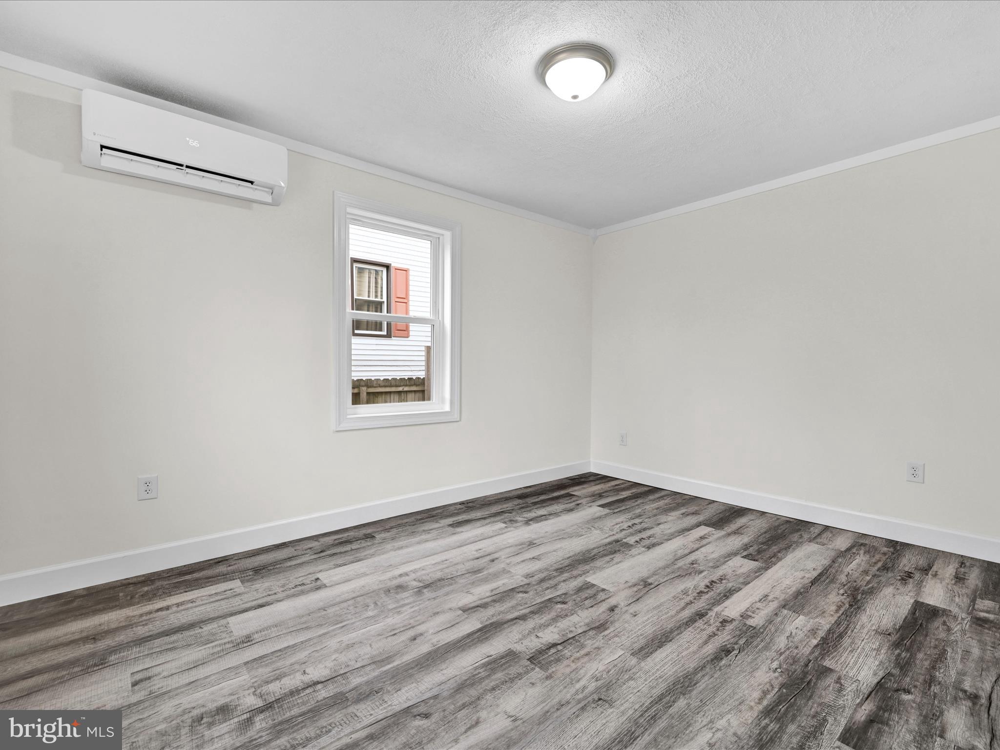 PINE GROVE - Residential