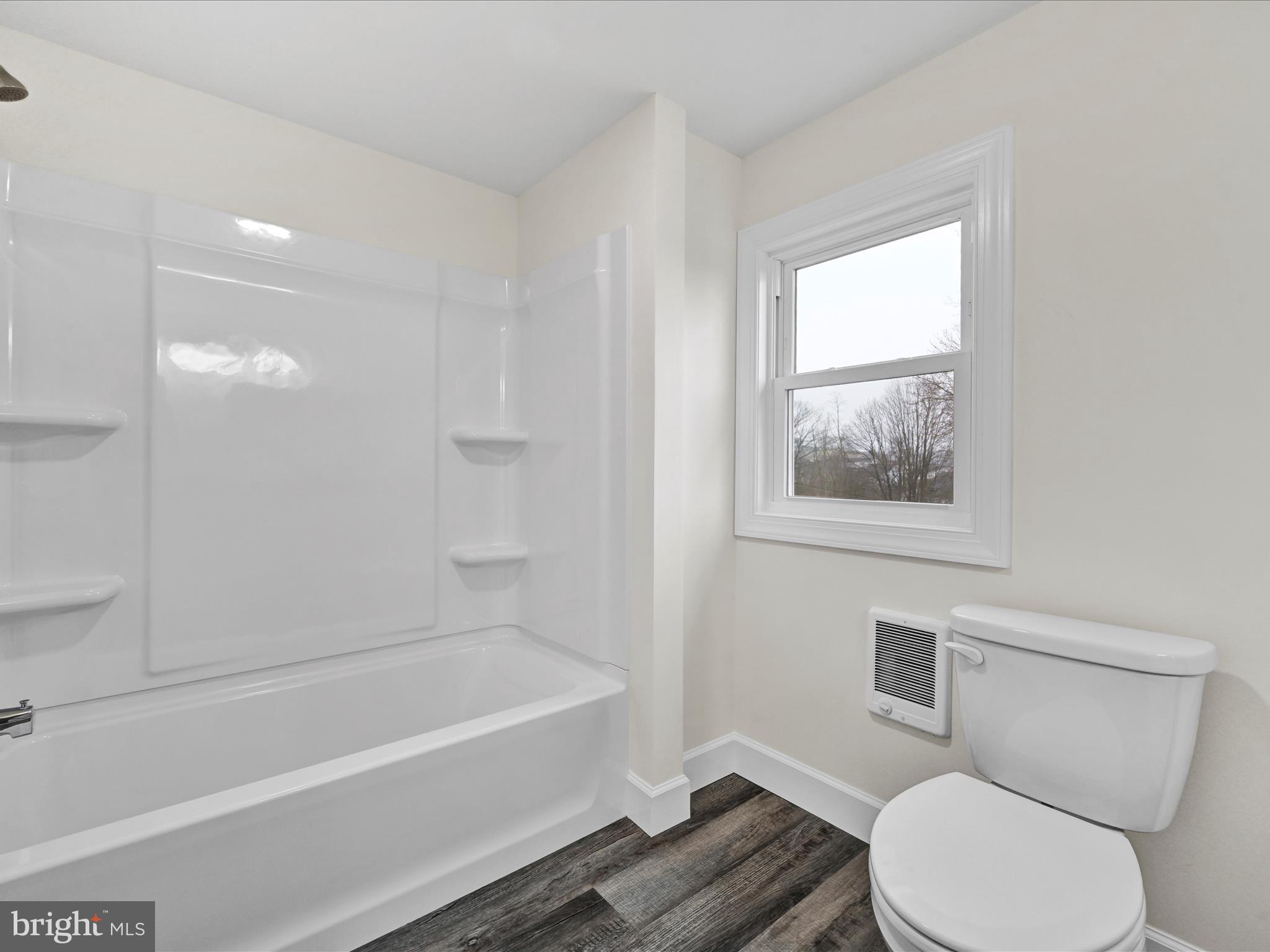 PINE GROVE - Residential