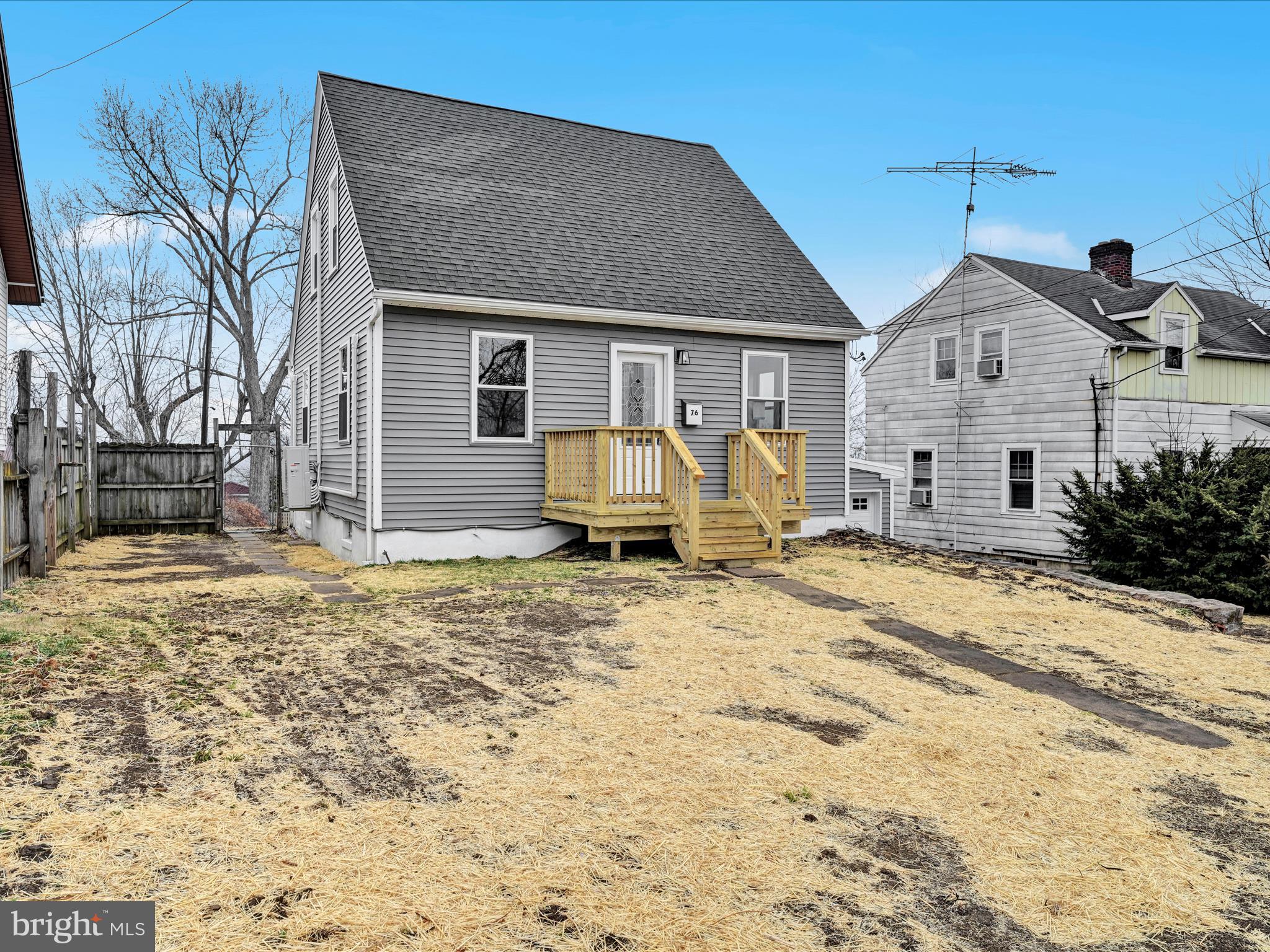 PINE GROVE - Residential