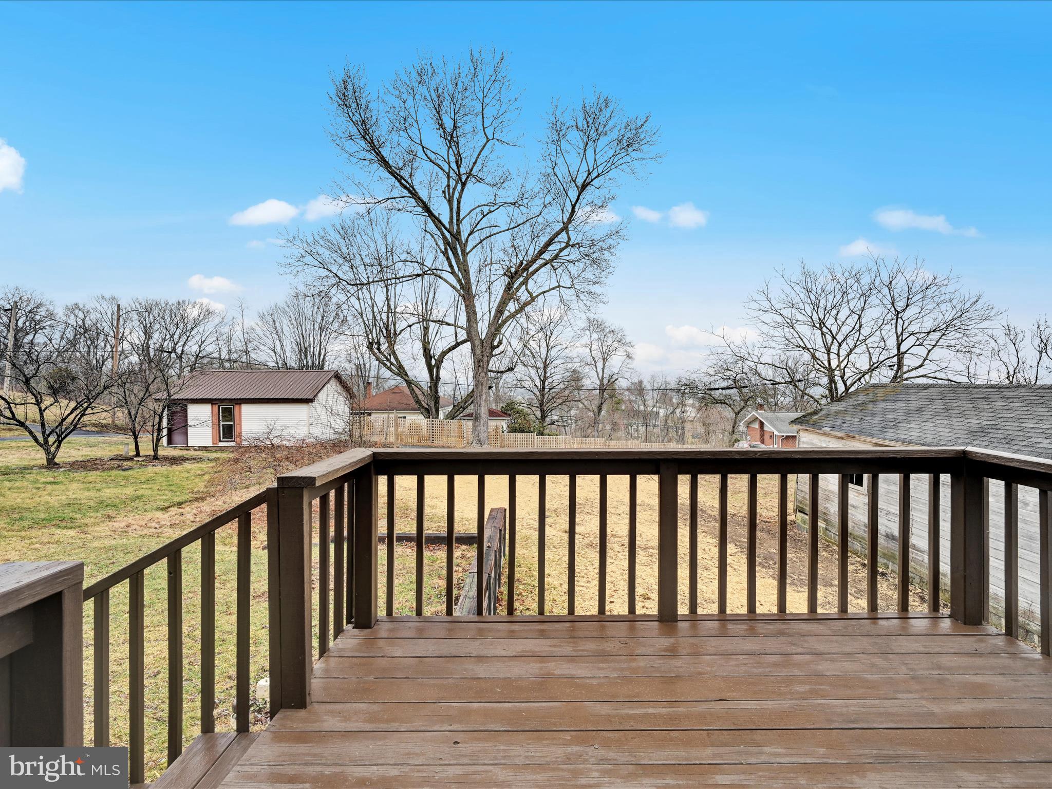 PINE GROVE - Residential