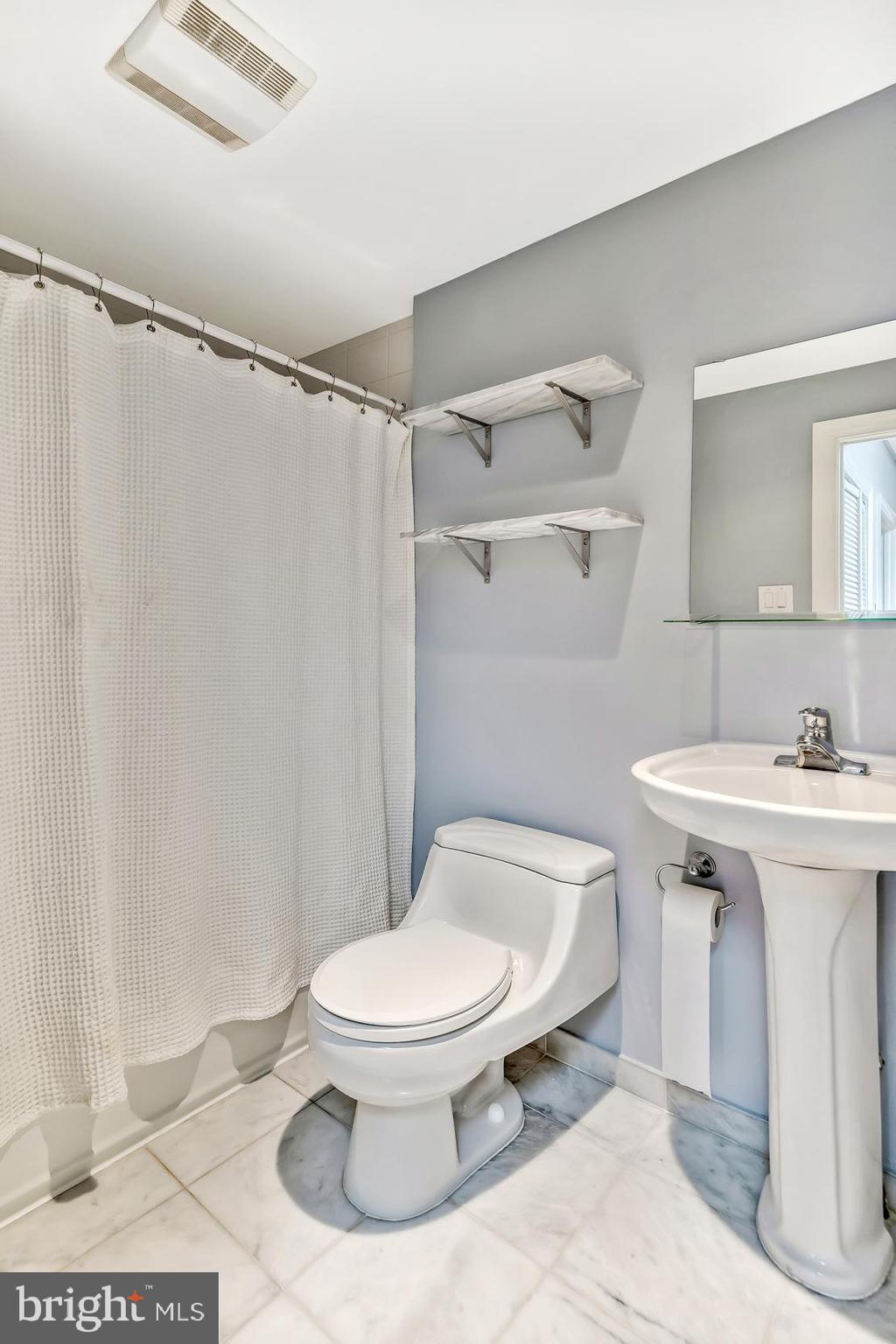 SPRING GARDEN - Residential