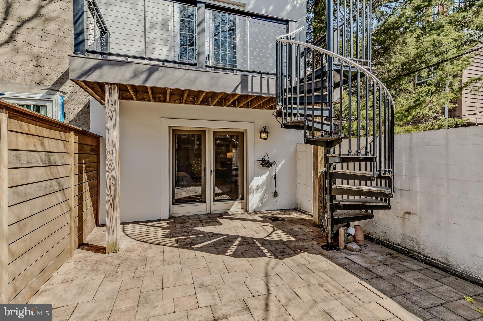 SPRING GARDEN - Residential