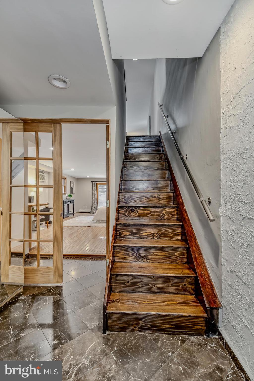 SPRING GARDEN - Residential