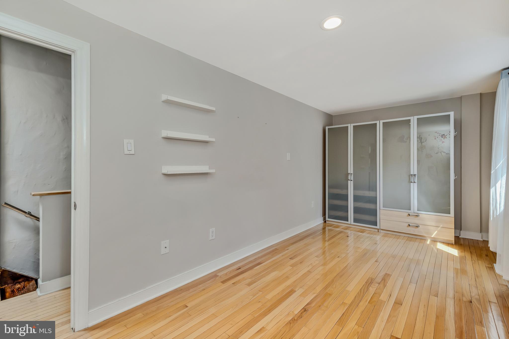 SPRING GARDEN - Residential