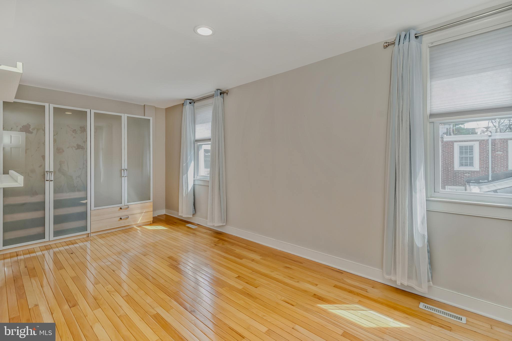 SPRING GARDEN - Residential