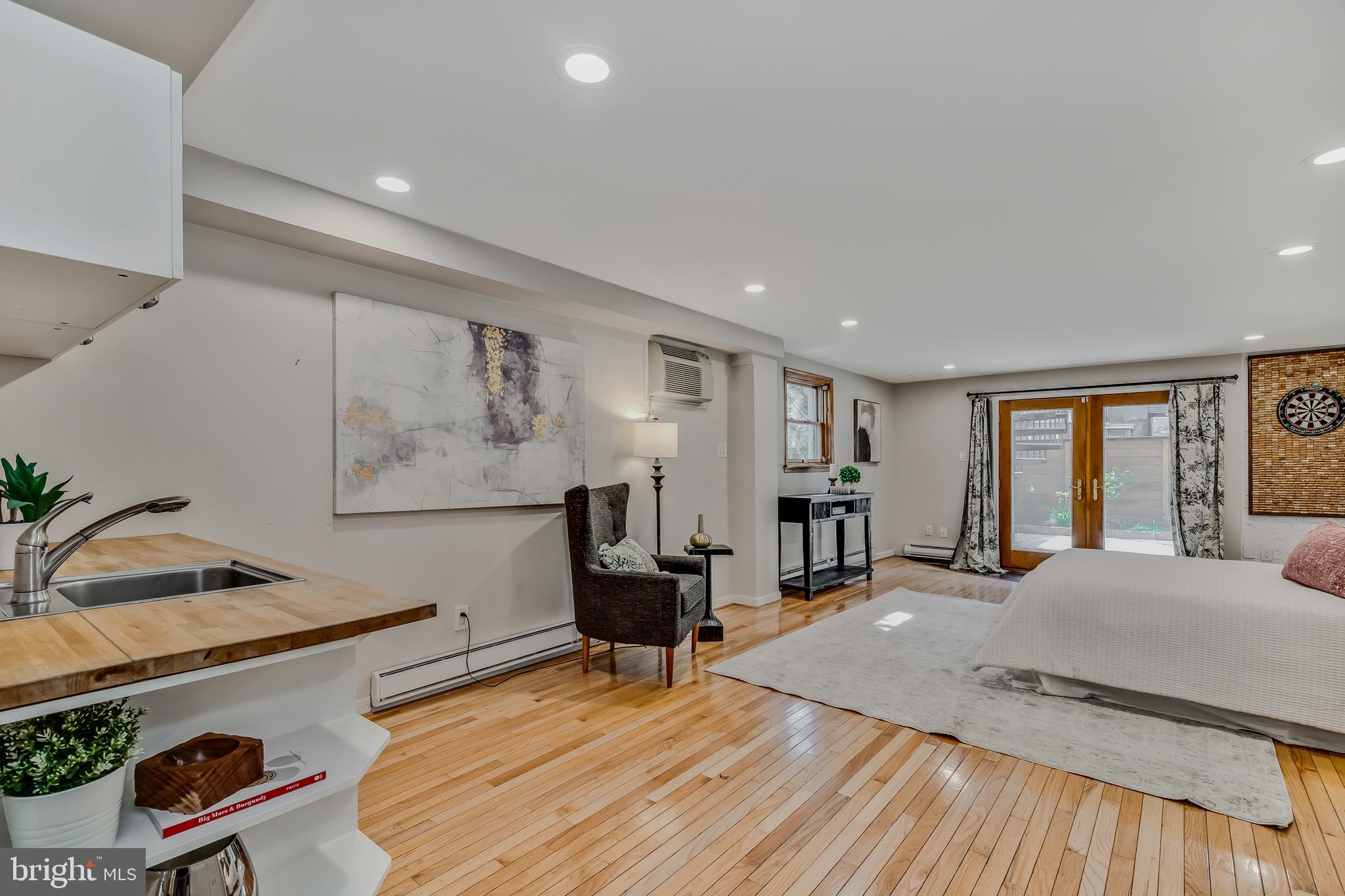 SPRING GARDEN - Residential