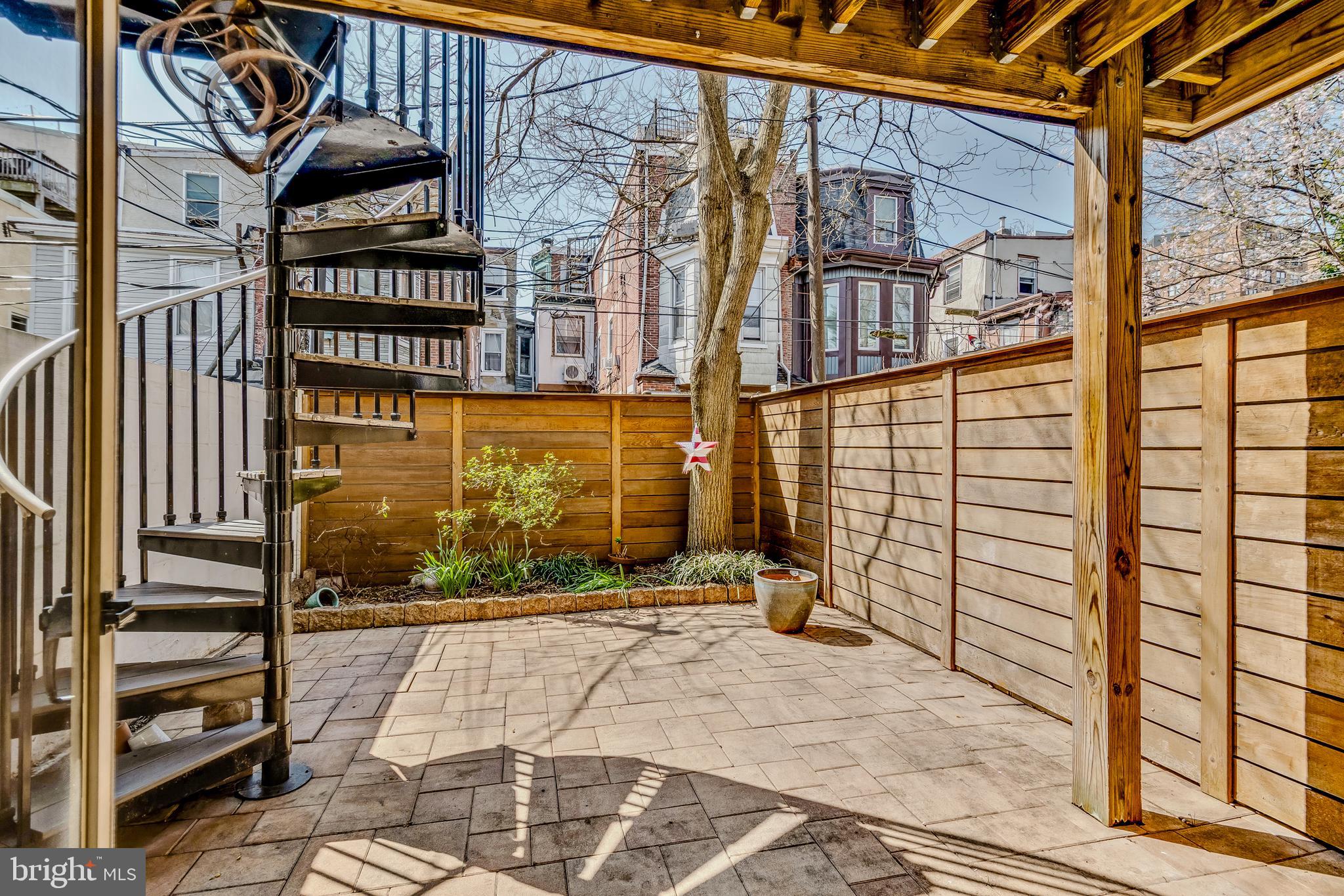 SPRING GARDEN - Residential