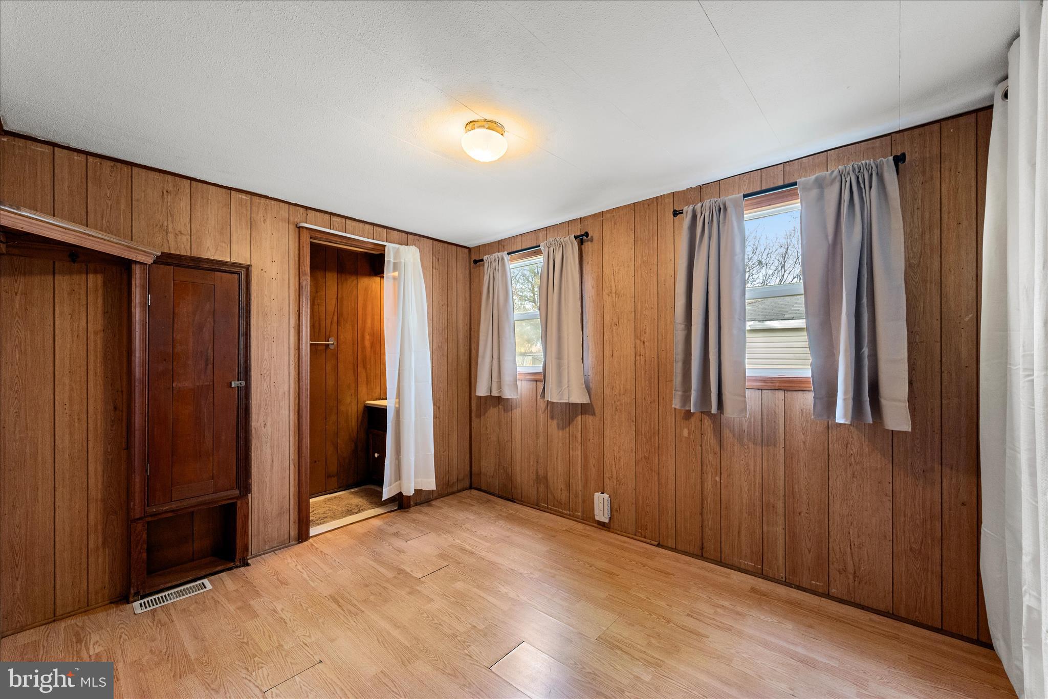 FOX GLEN - Residential