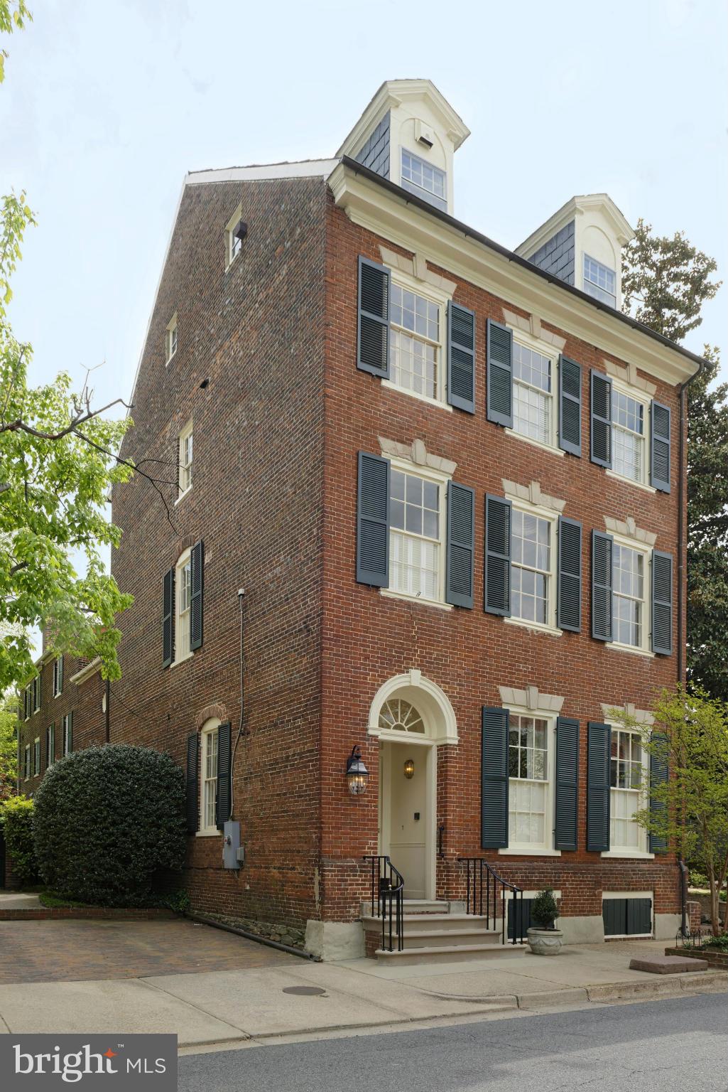 OLD TOWN - Residential