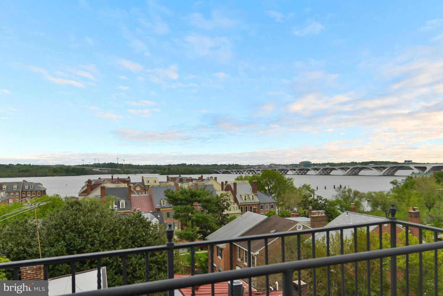 OLD TOWN - Residential