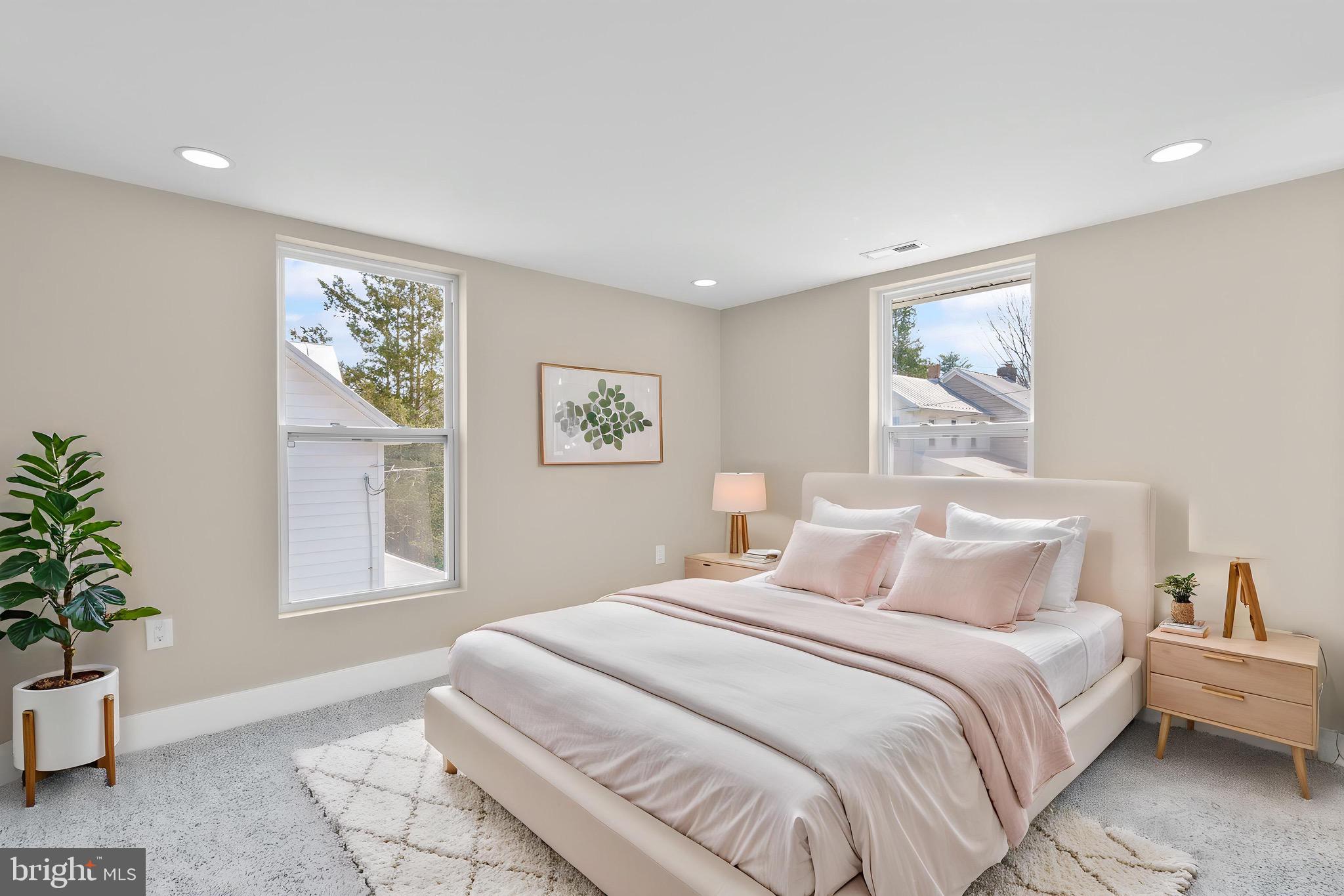 DOWNTOWN - Residential