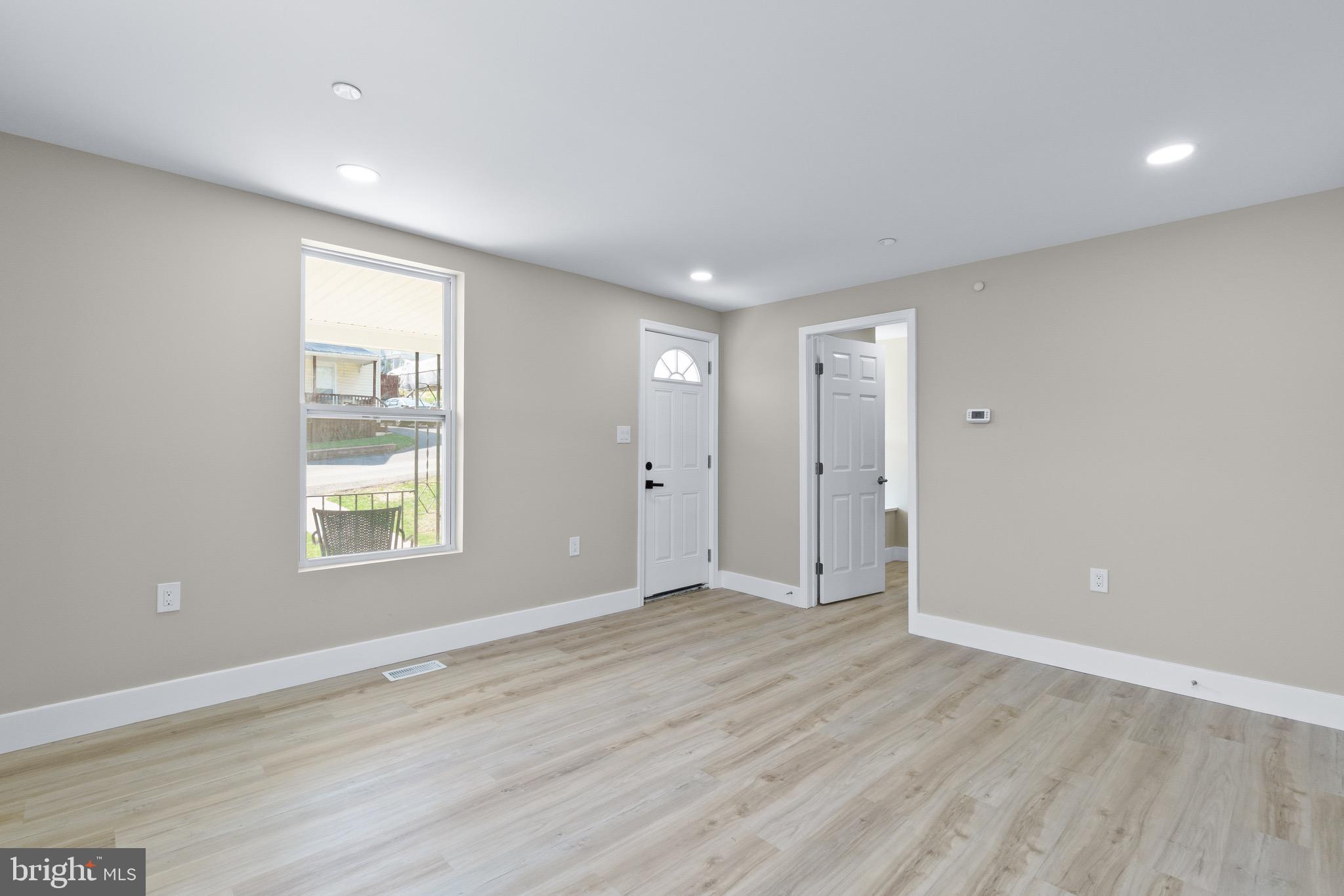 DOWNTOWN - Residential