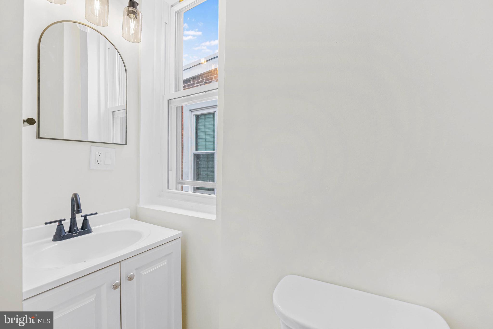 OXFORD CIRCLE - Residential Lease