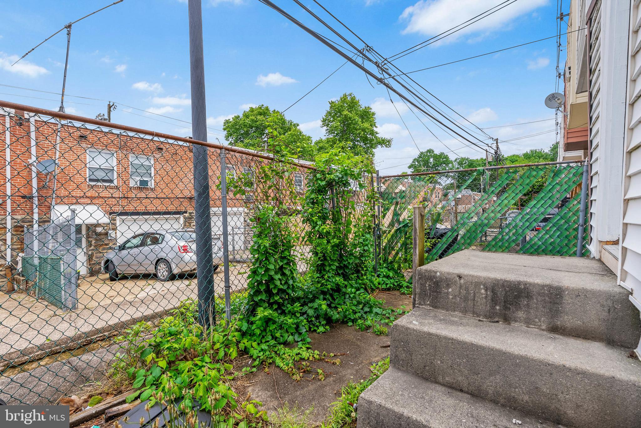 OXFORD CIRCLE - Residential Lease