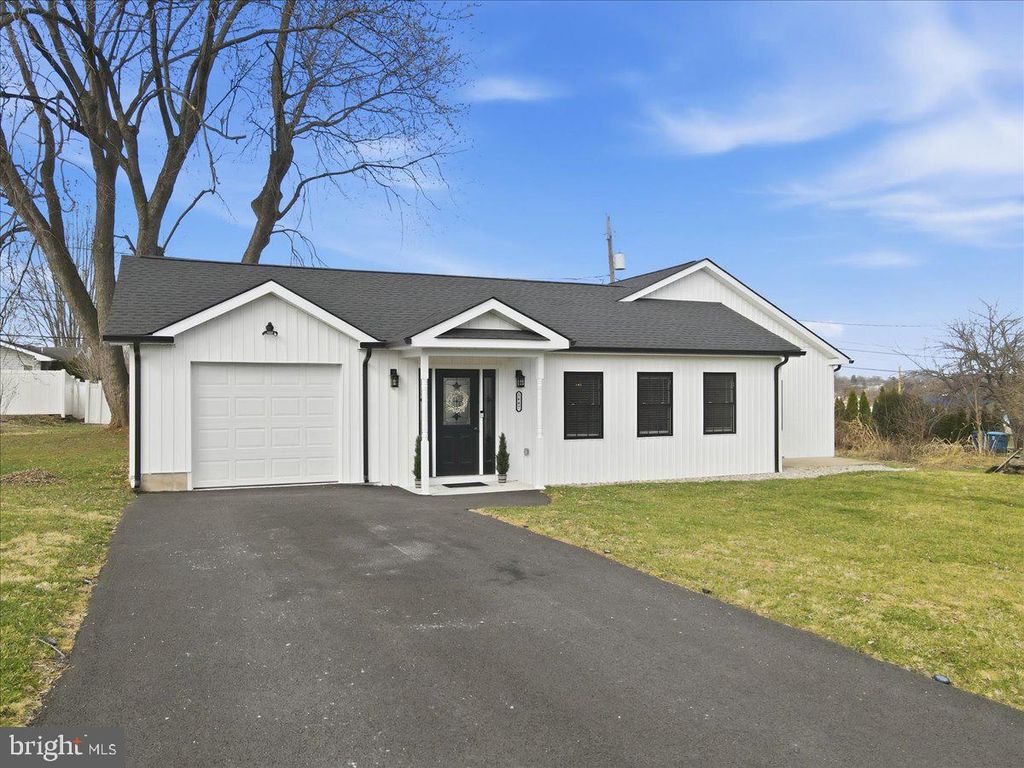 Photo of 1647 4th Street, BETHLEHEM, PA 18020 (MLS # PANH2009478)