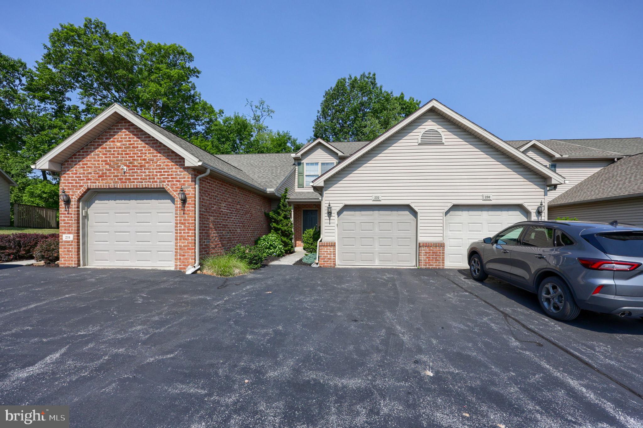 232 WHITETAIL TERRACE