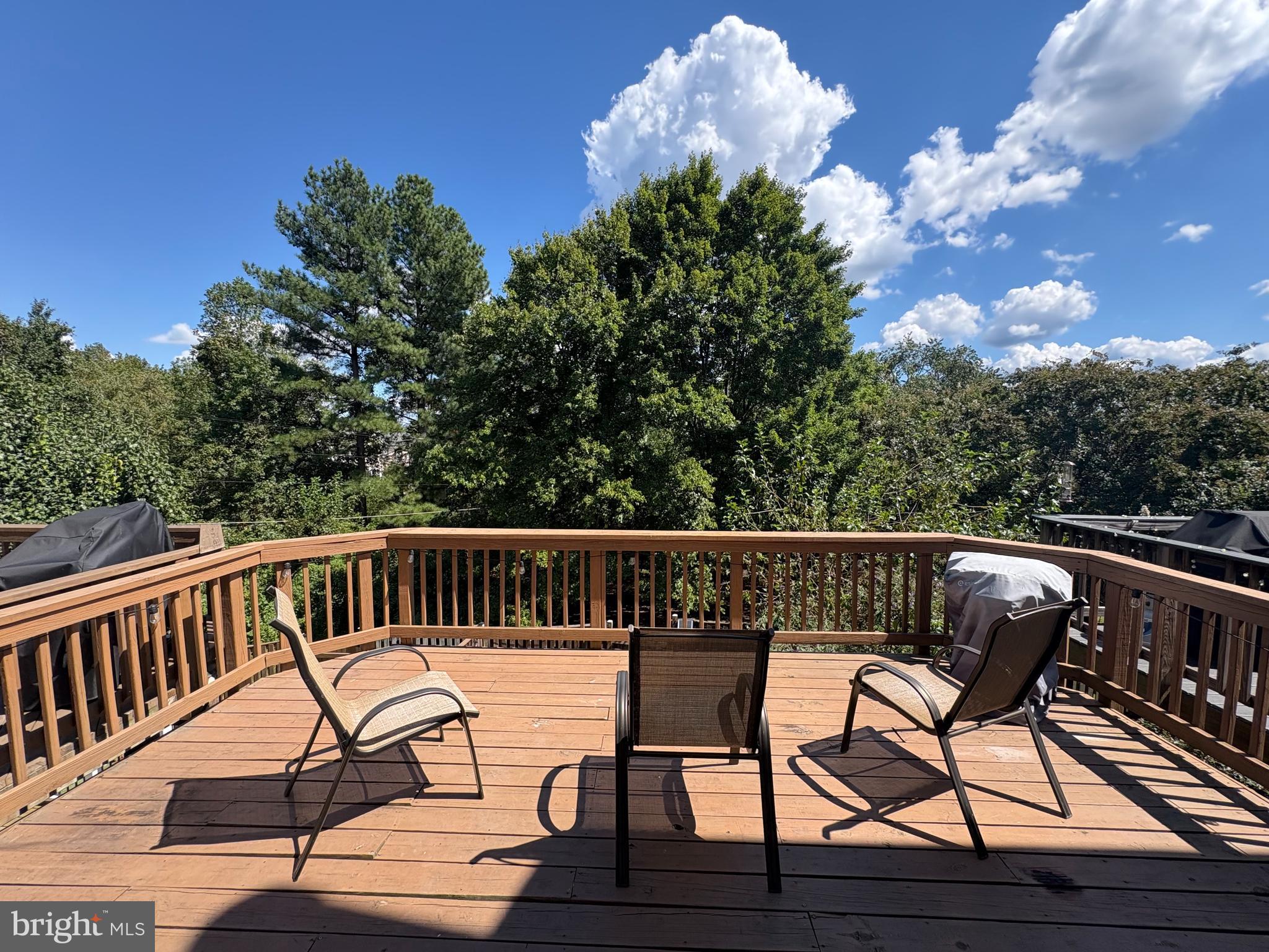 HAYFIELD VIEW - Residential Lease