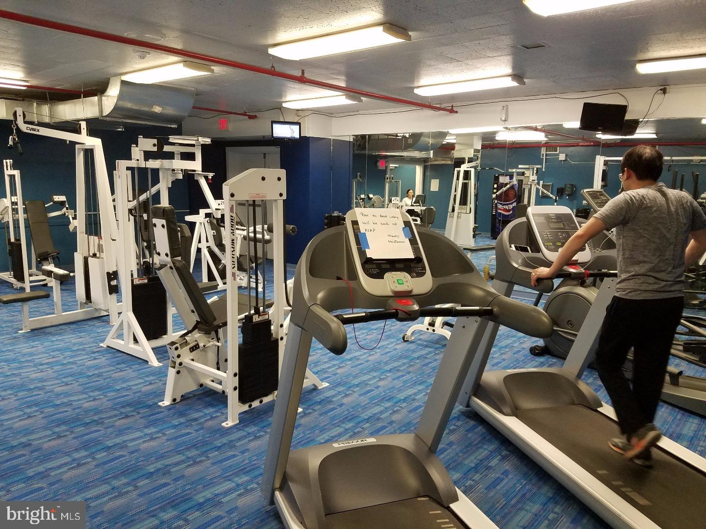 AVENUE OF THE ARTS - Residential Lease