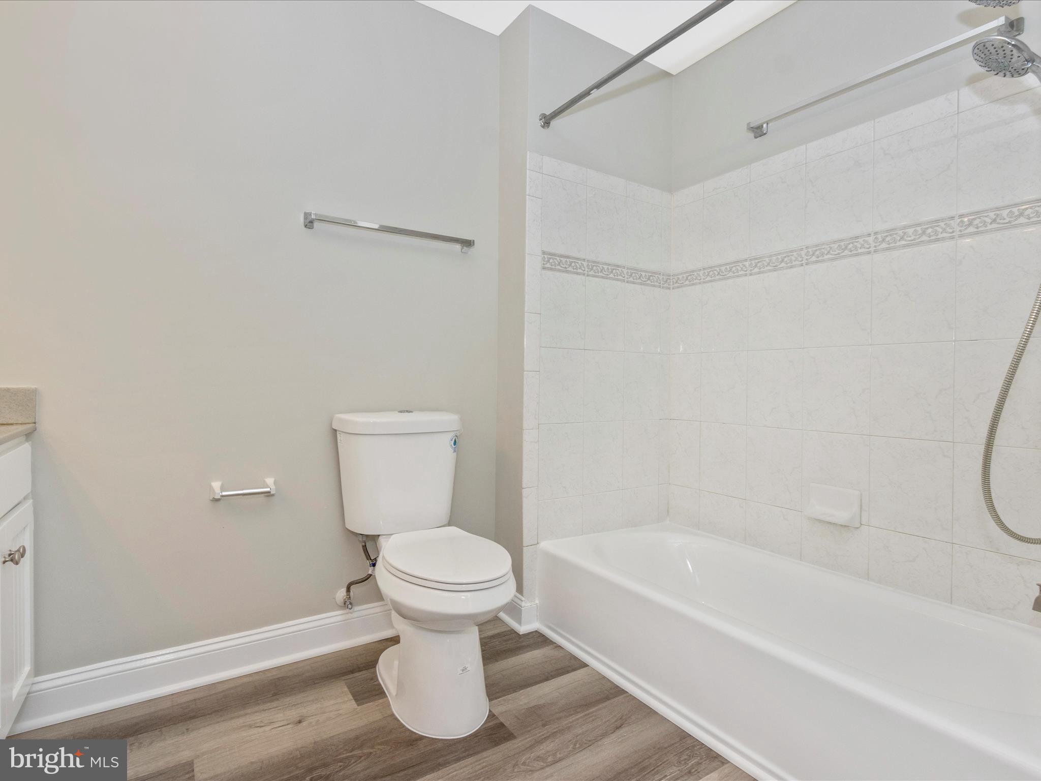 CAMDEN CROSSING - Residential