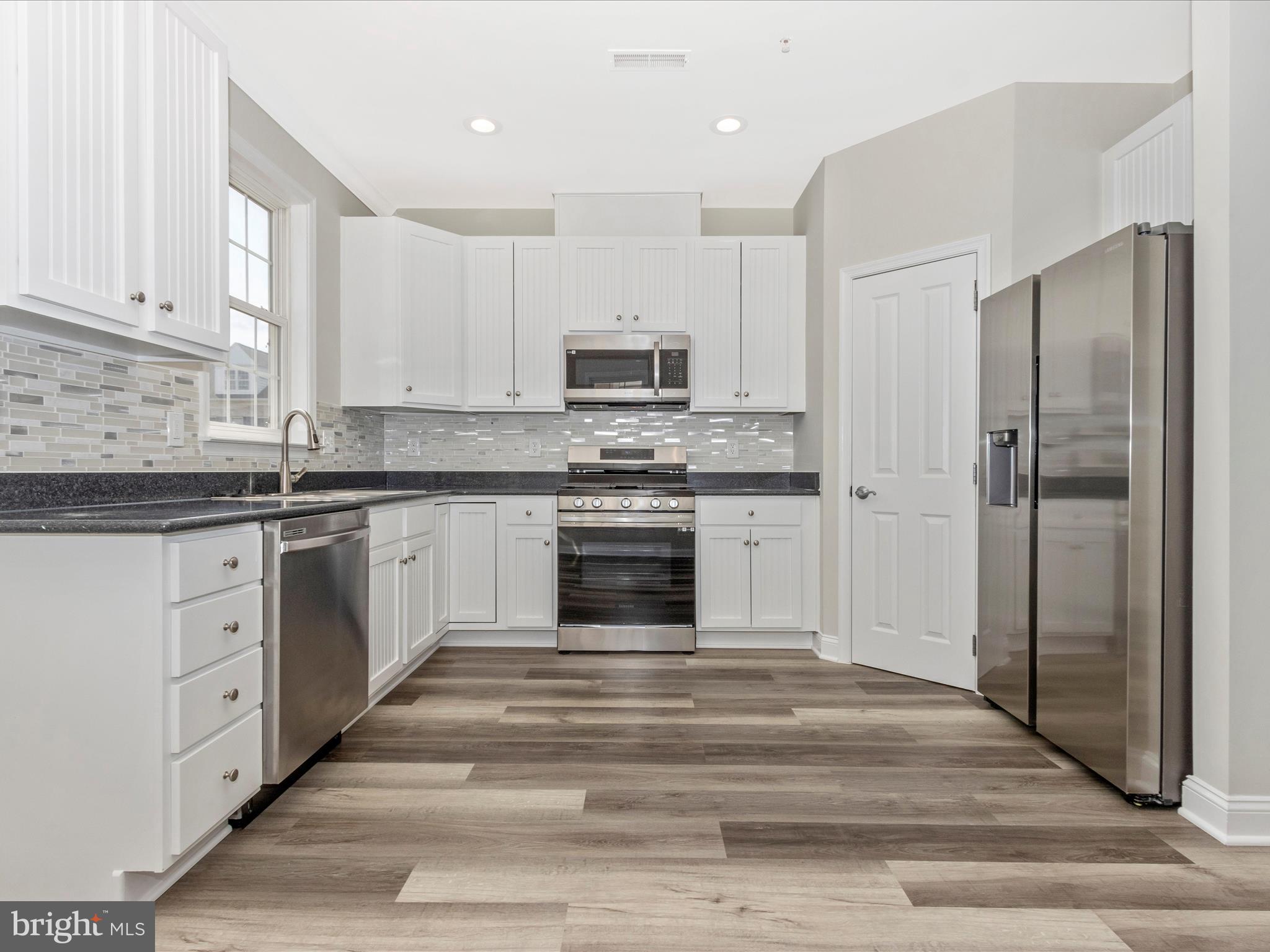 CAMDEN CROSSING - Residential