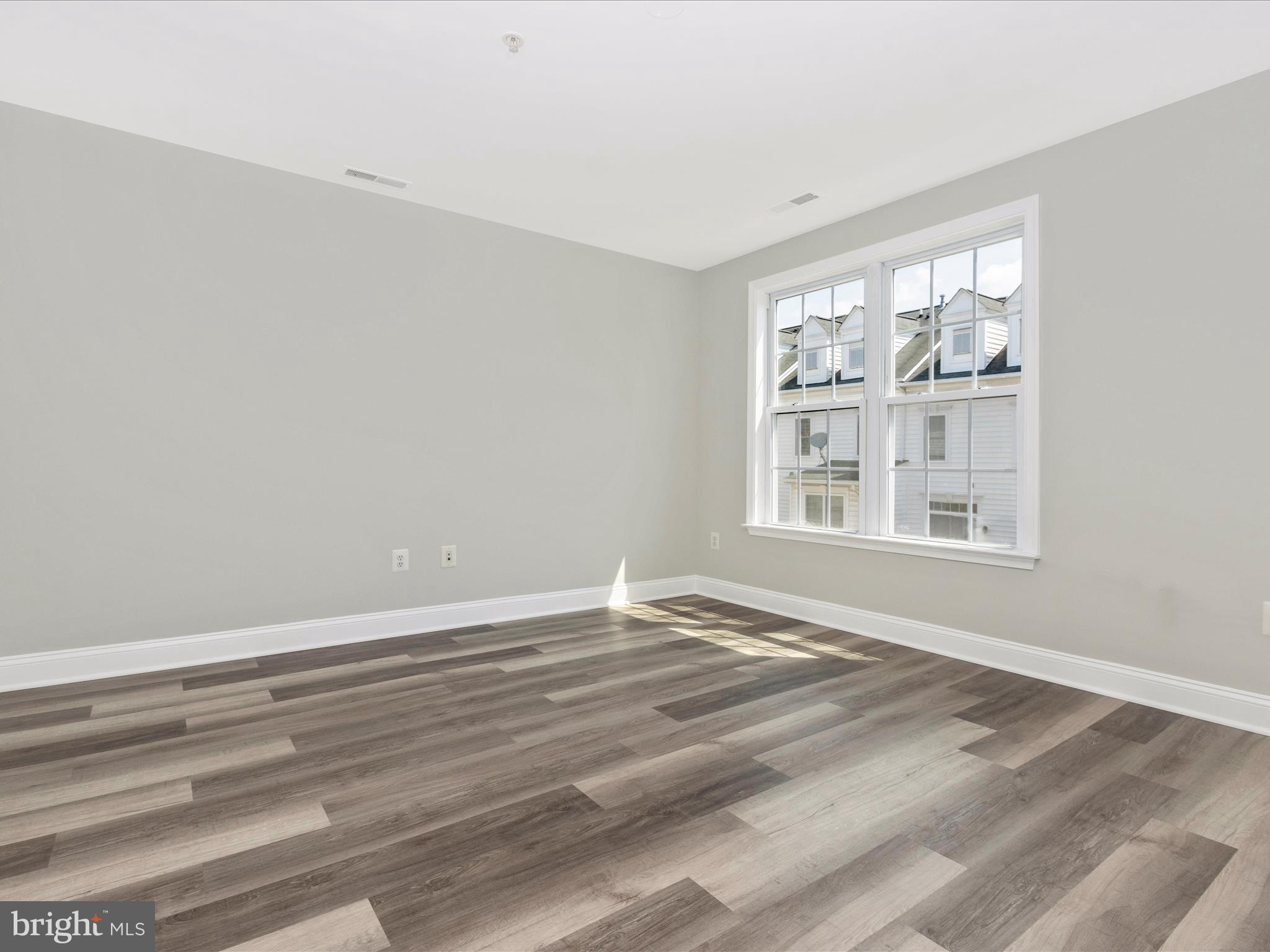 CAMDEN CROSSING - Residential