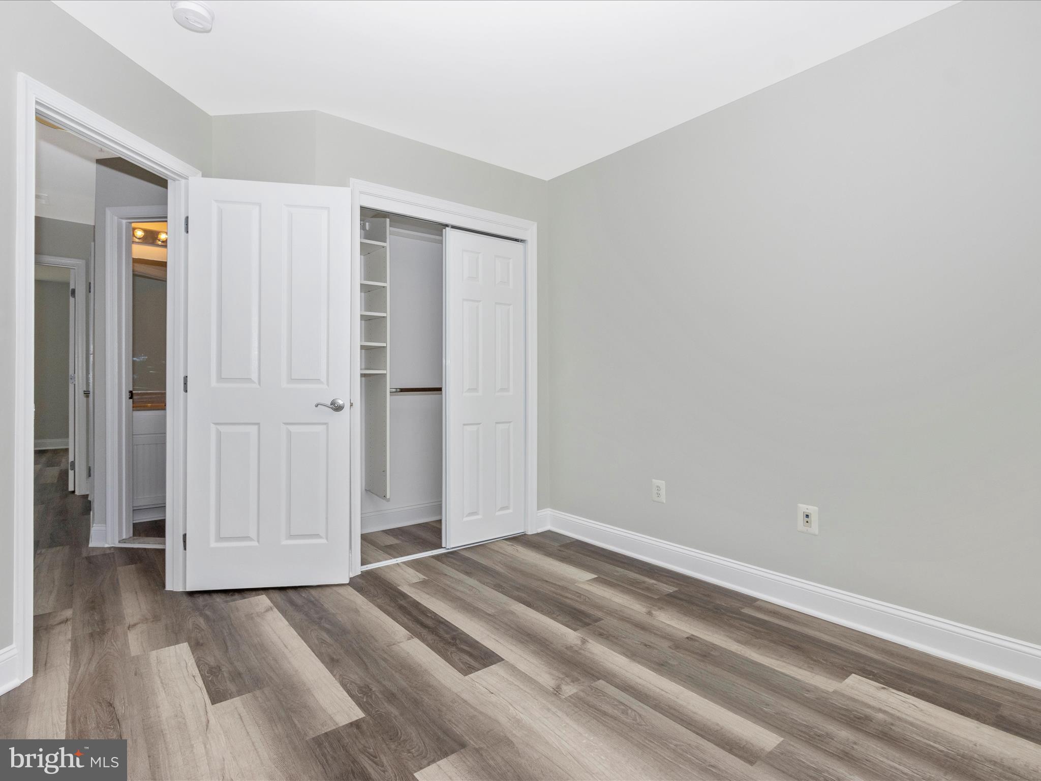 CAMDEN CROSSING - Residential