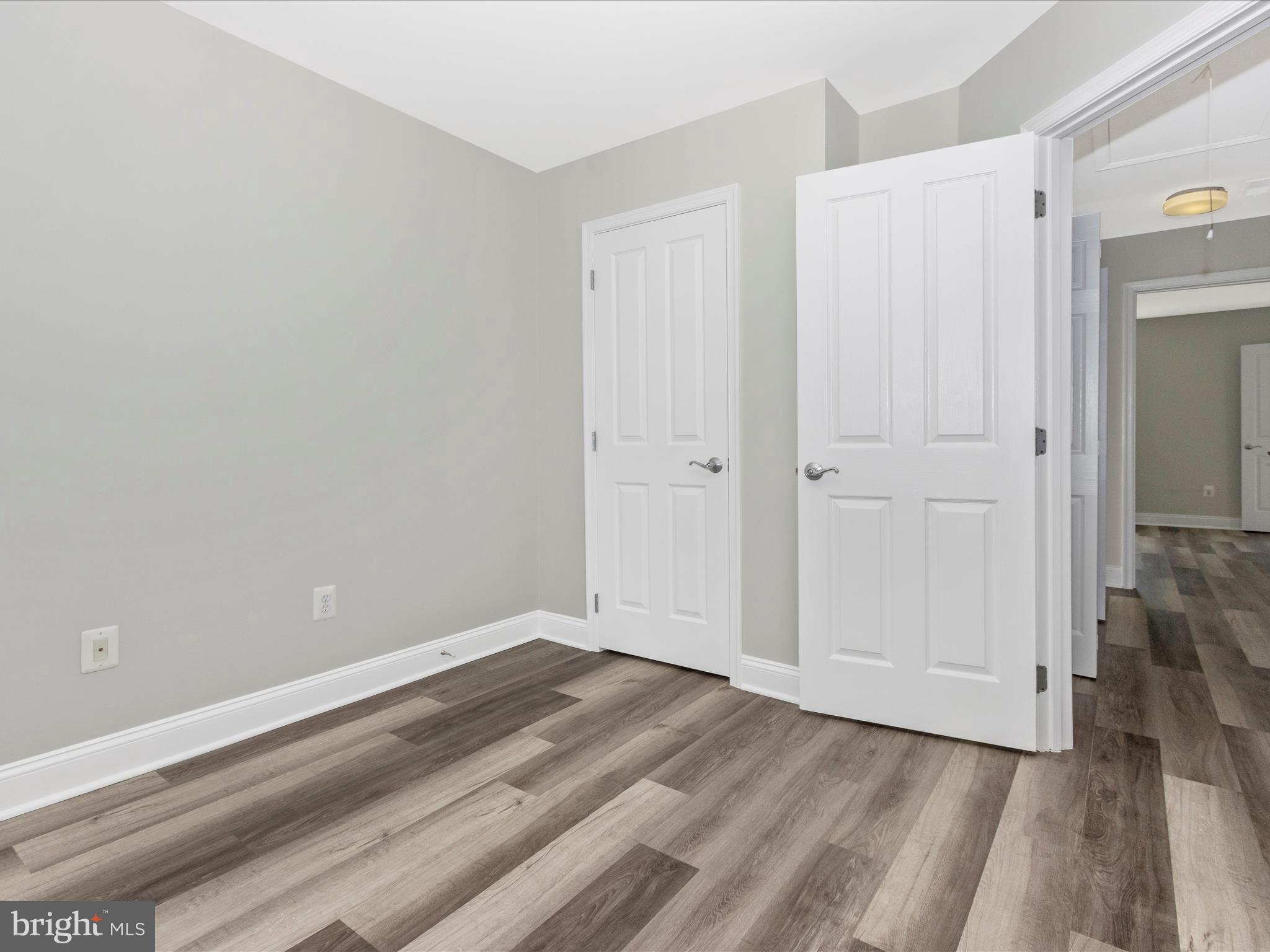 CAMDEN CROSSING - Residential