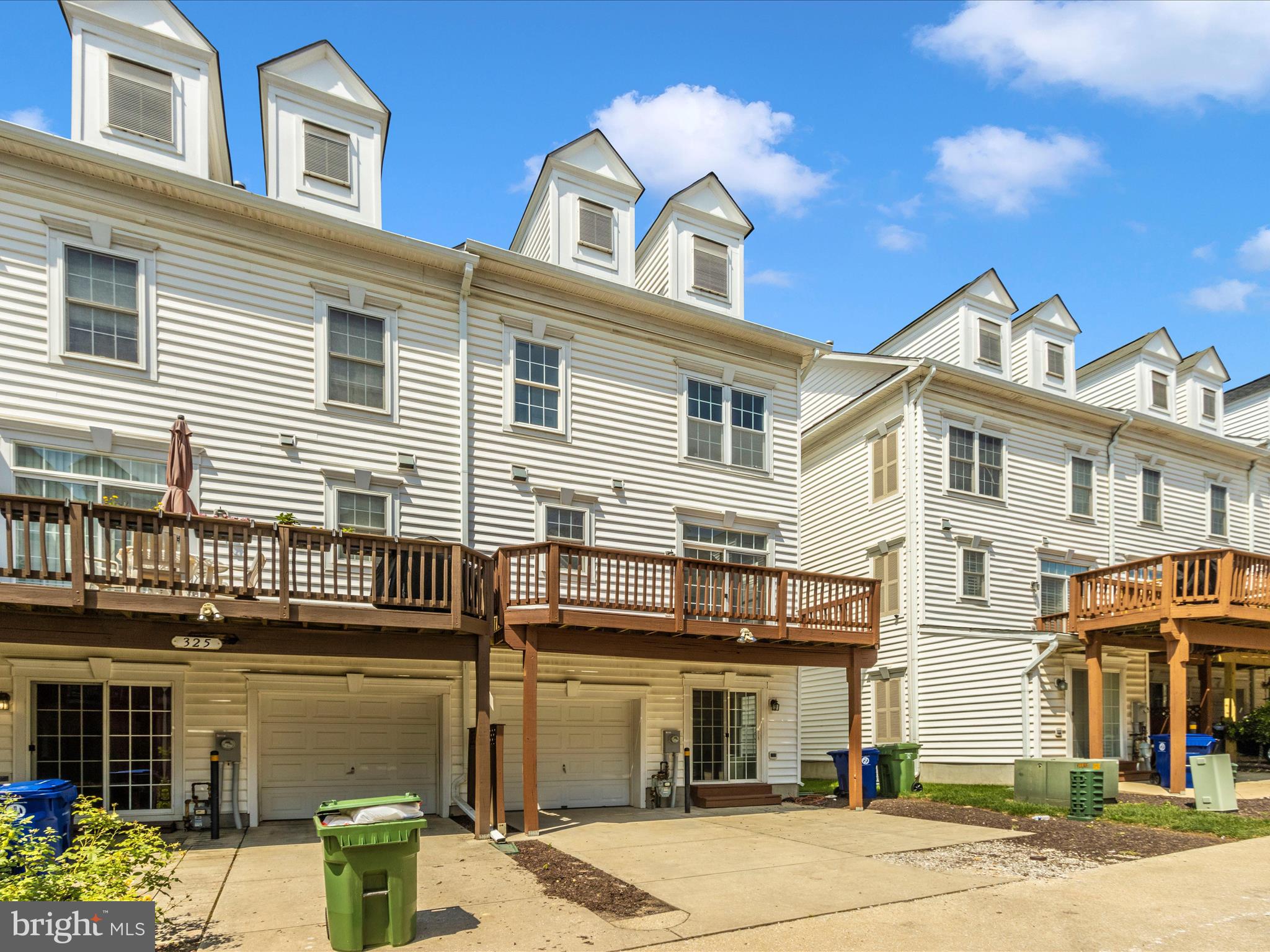 CAMDEN CROSSING - Residential